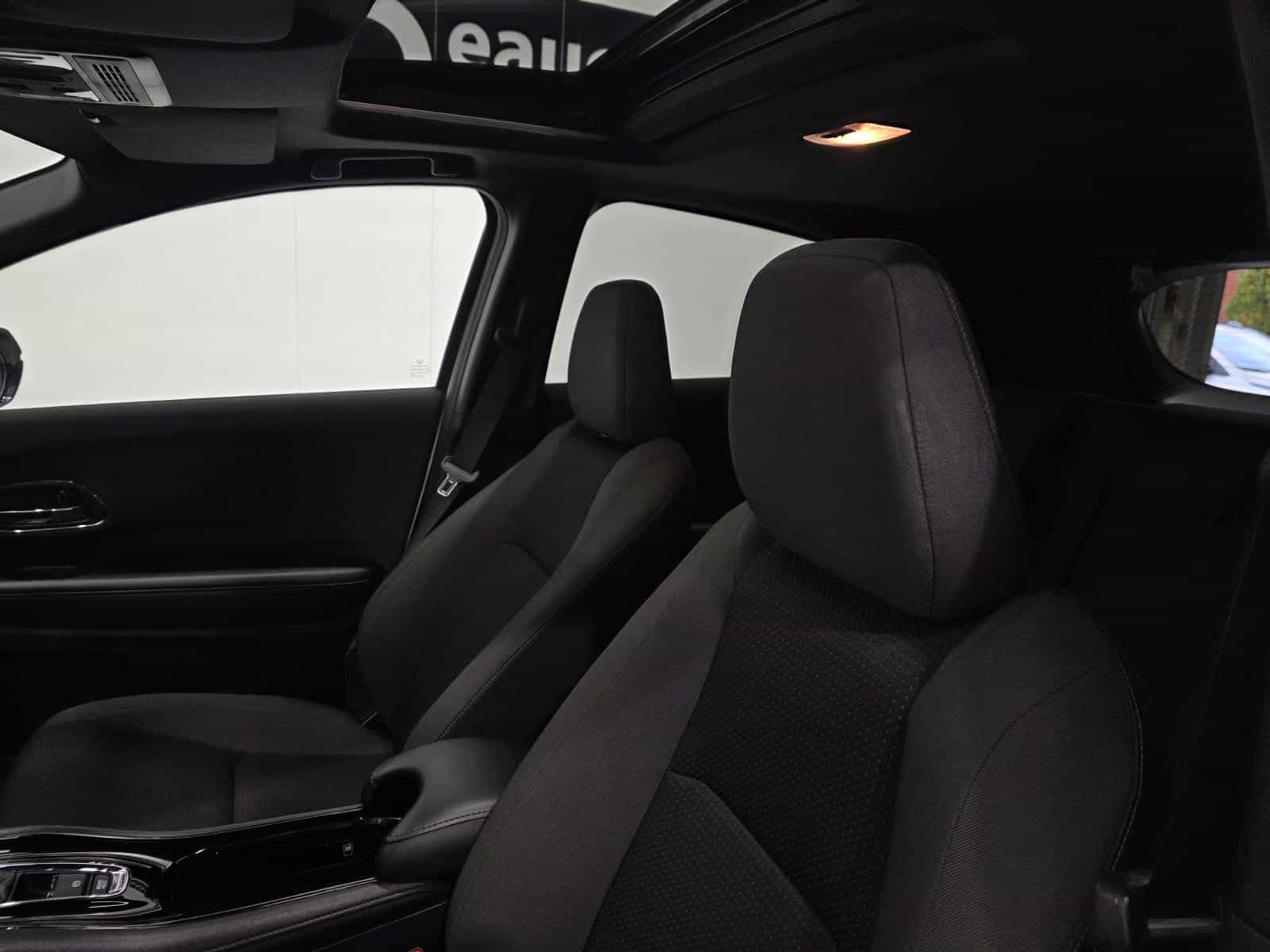 2021 Honda HR-V Sport - Image 18