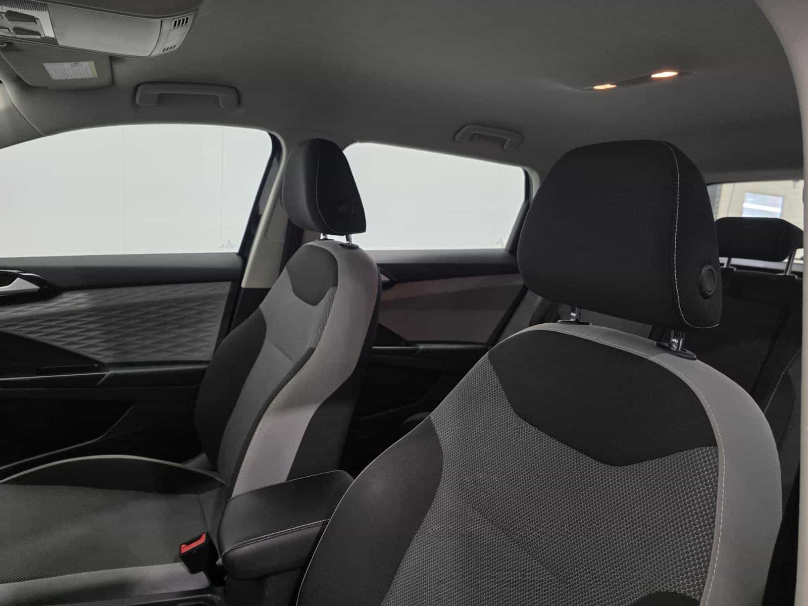 2022 Volkswagen Taos Trendline - Image 18