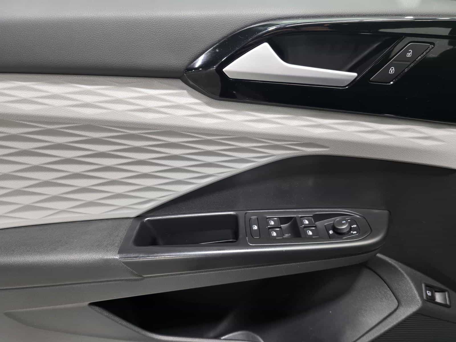 2022 Volkswagen Taos Trendline - Image 20