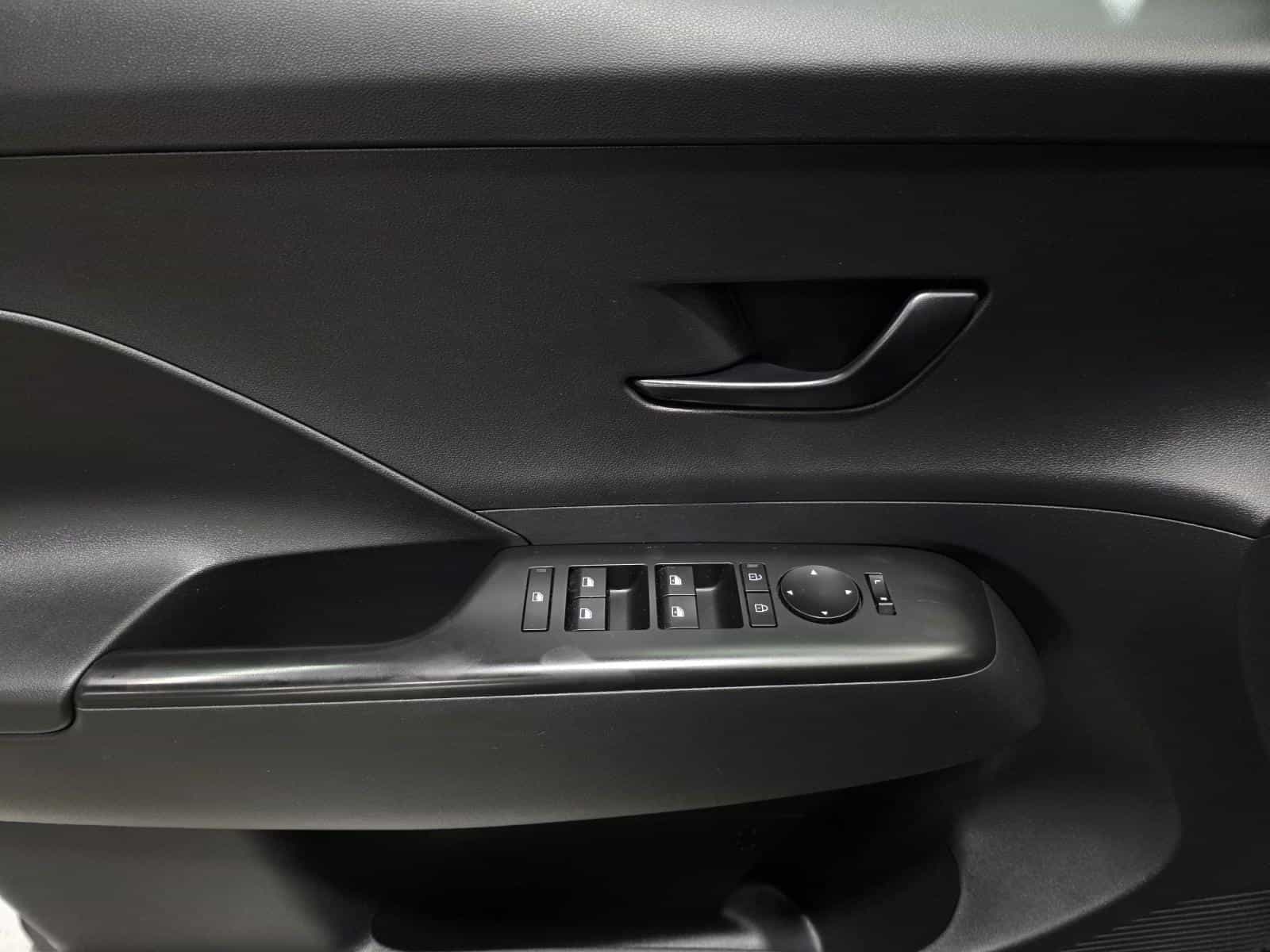 2024 Hyundai Kona Preferred - Image 19