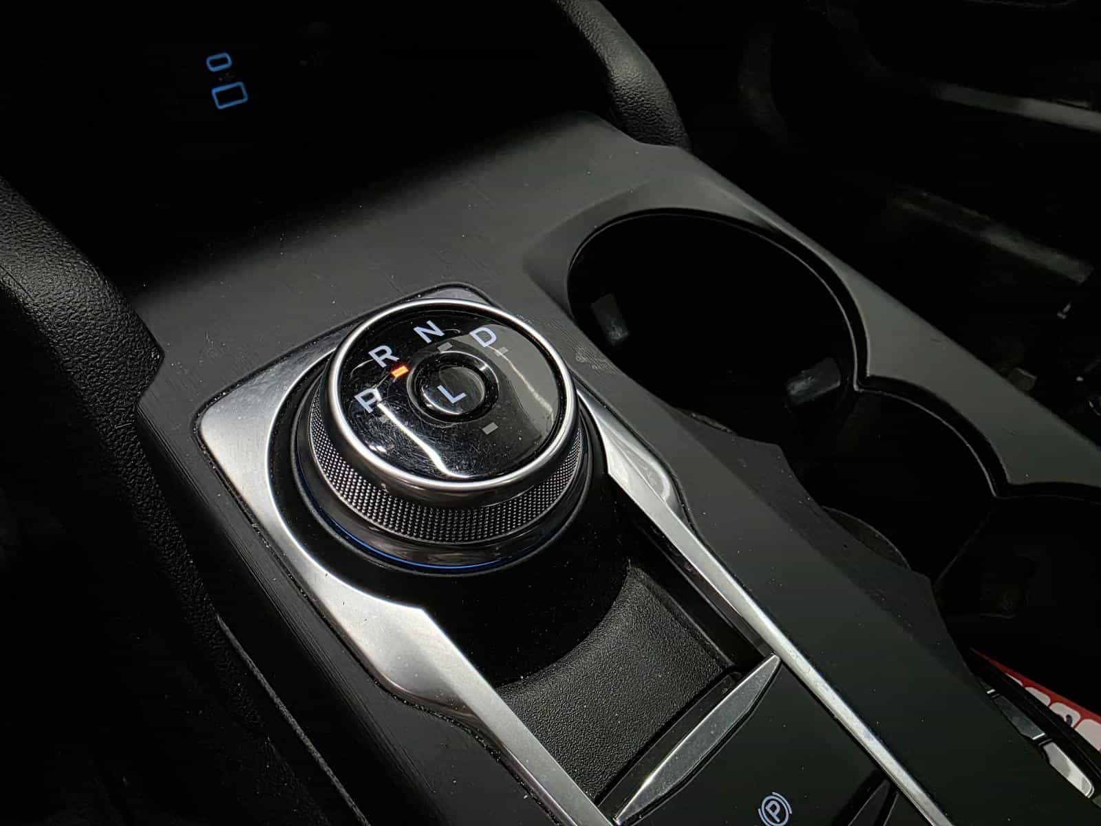 2022 Ford Escape Titanium - Image 10