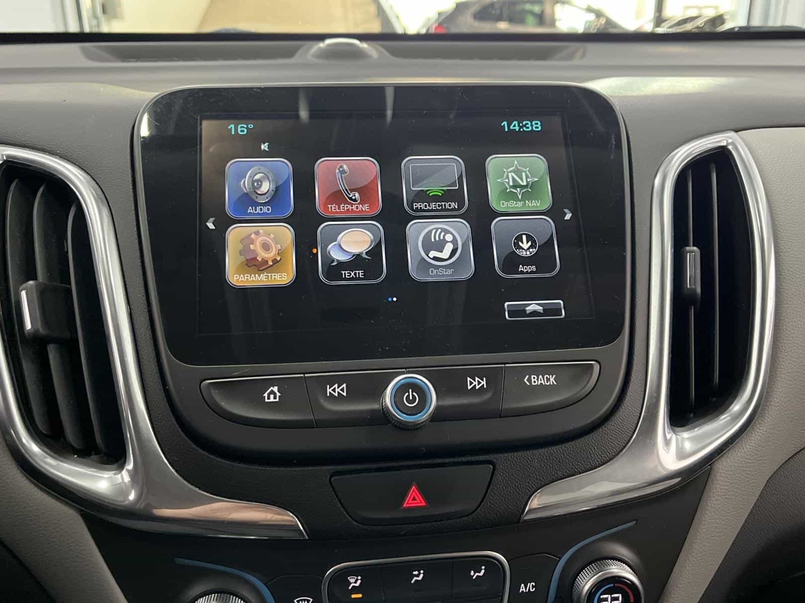 2018 Chevrolet Equinox LT - Image 18