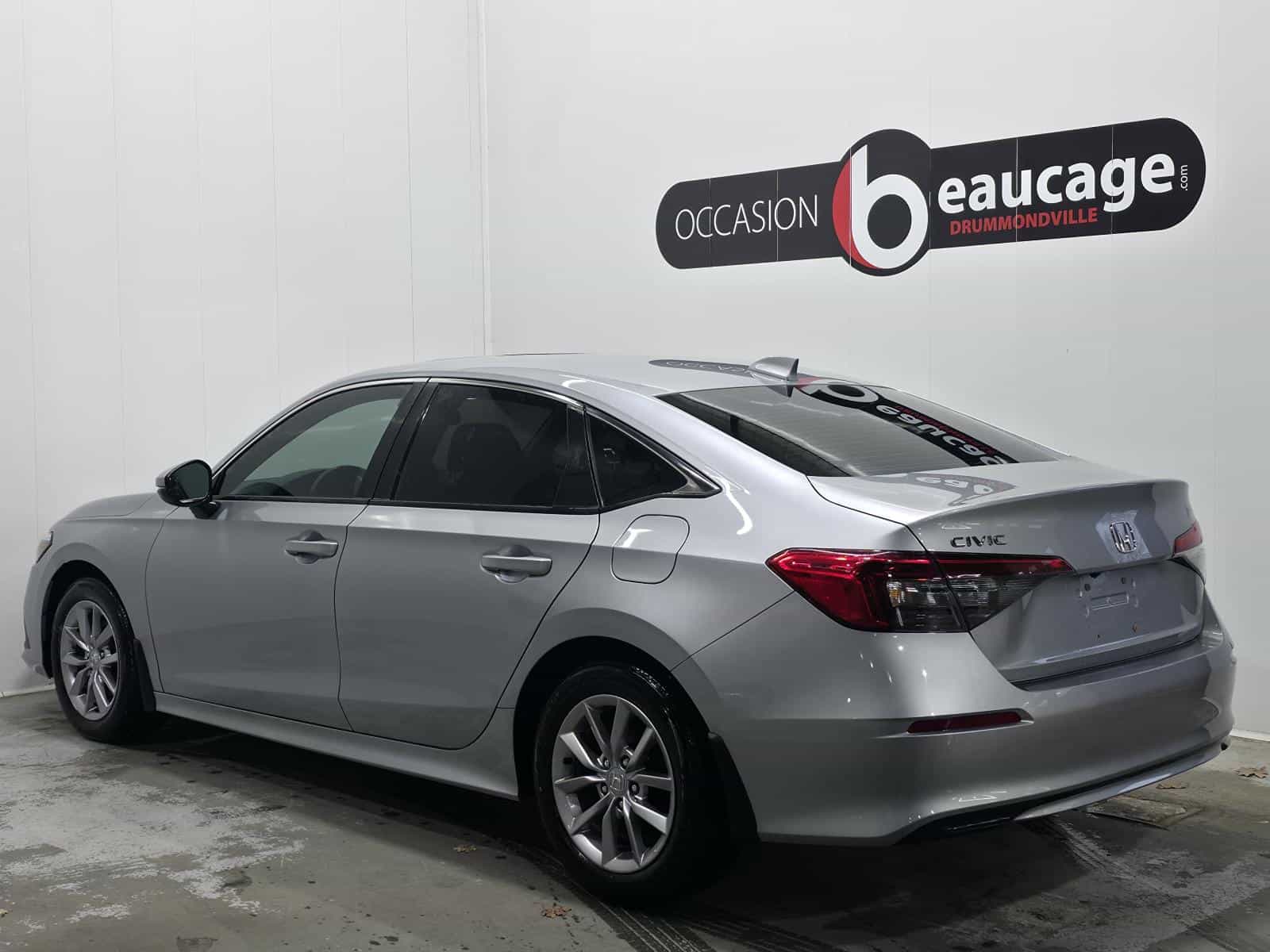 2022 Honda Civic EX - Image 7