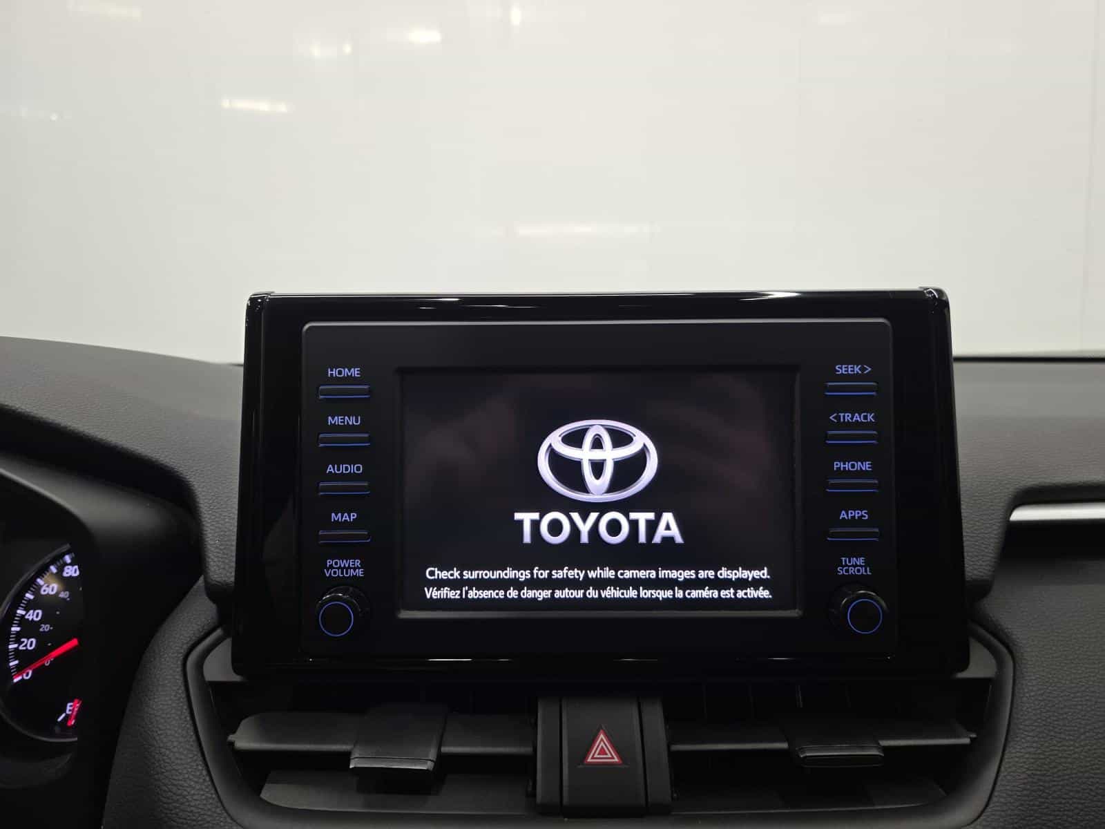 Image 10 Toyota Rav4 XLE 2022