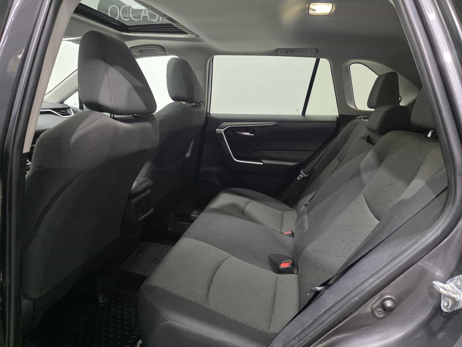 2022 Toyota Rav4 XLE - Image 17