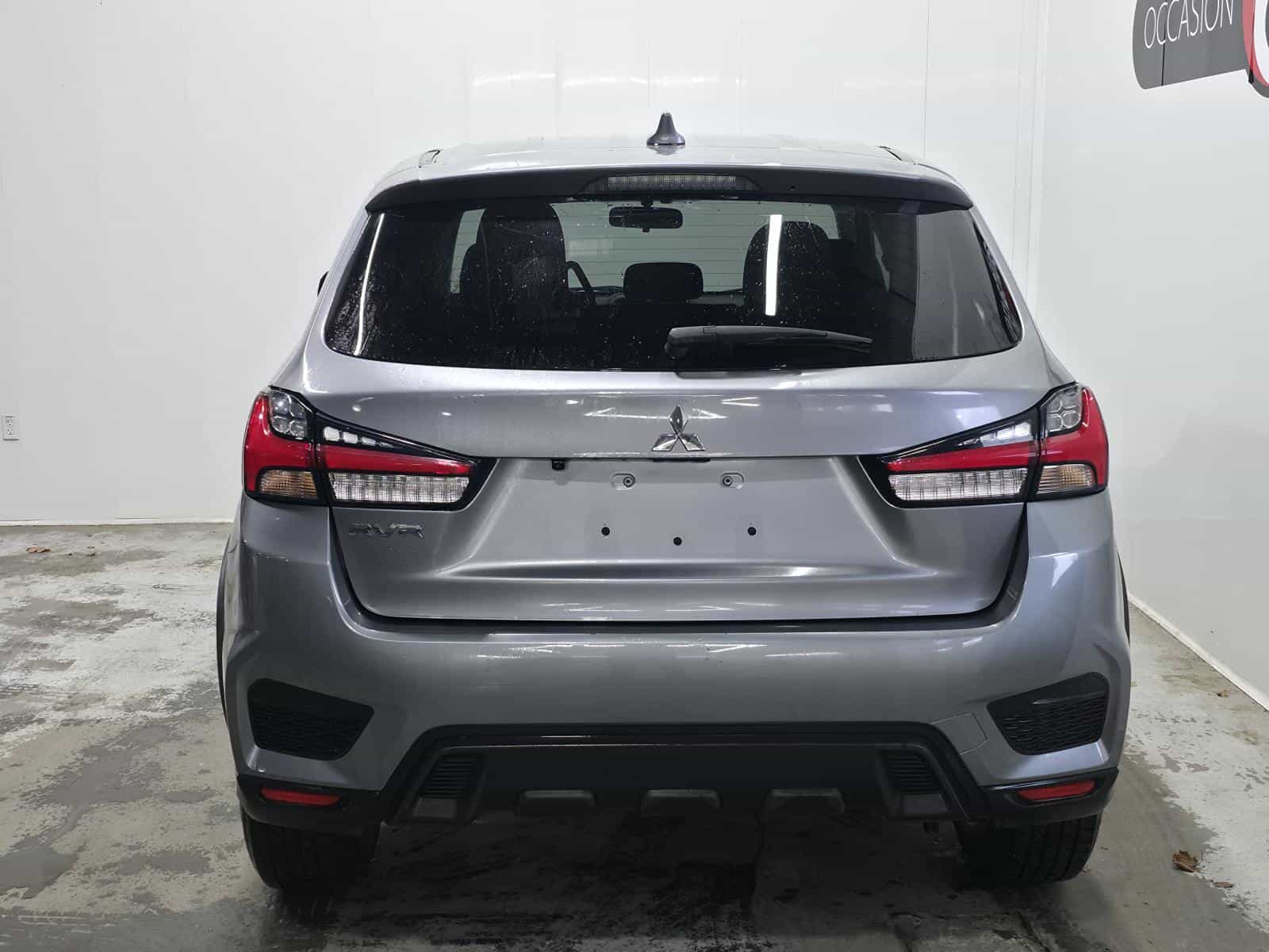 2023 Mitsubishi RVR SE - Image 3