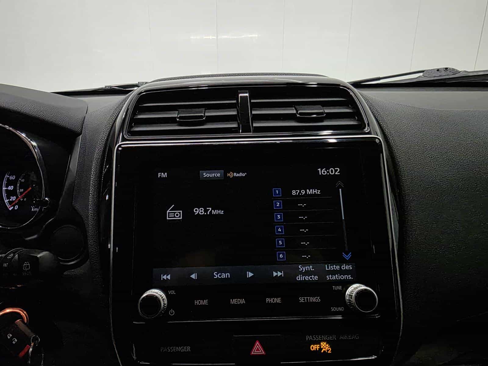 2023 Mitsubishi RVR SE - Image 10