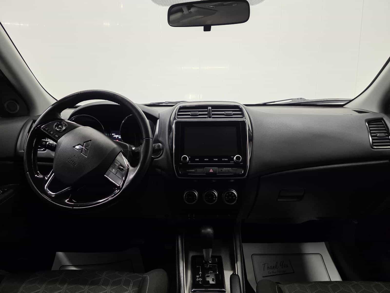 2023 Mitsubishi RVR SE - Image 16