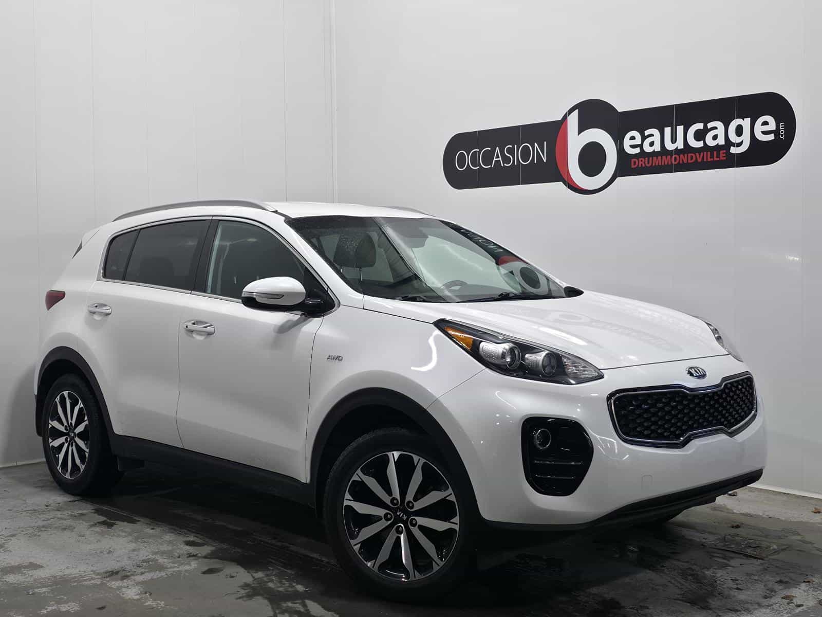 Image 1 Kia Sportage EX 2018