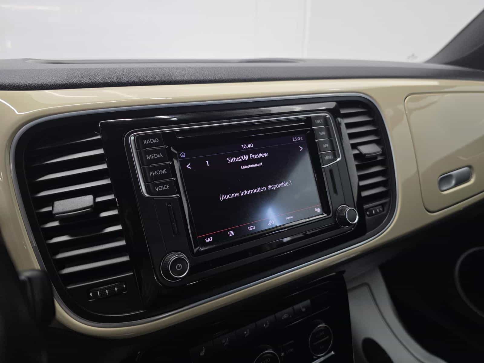 Image 14 Volkswagen Beetle Wolfsburg Ed 2019