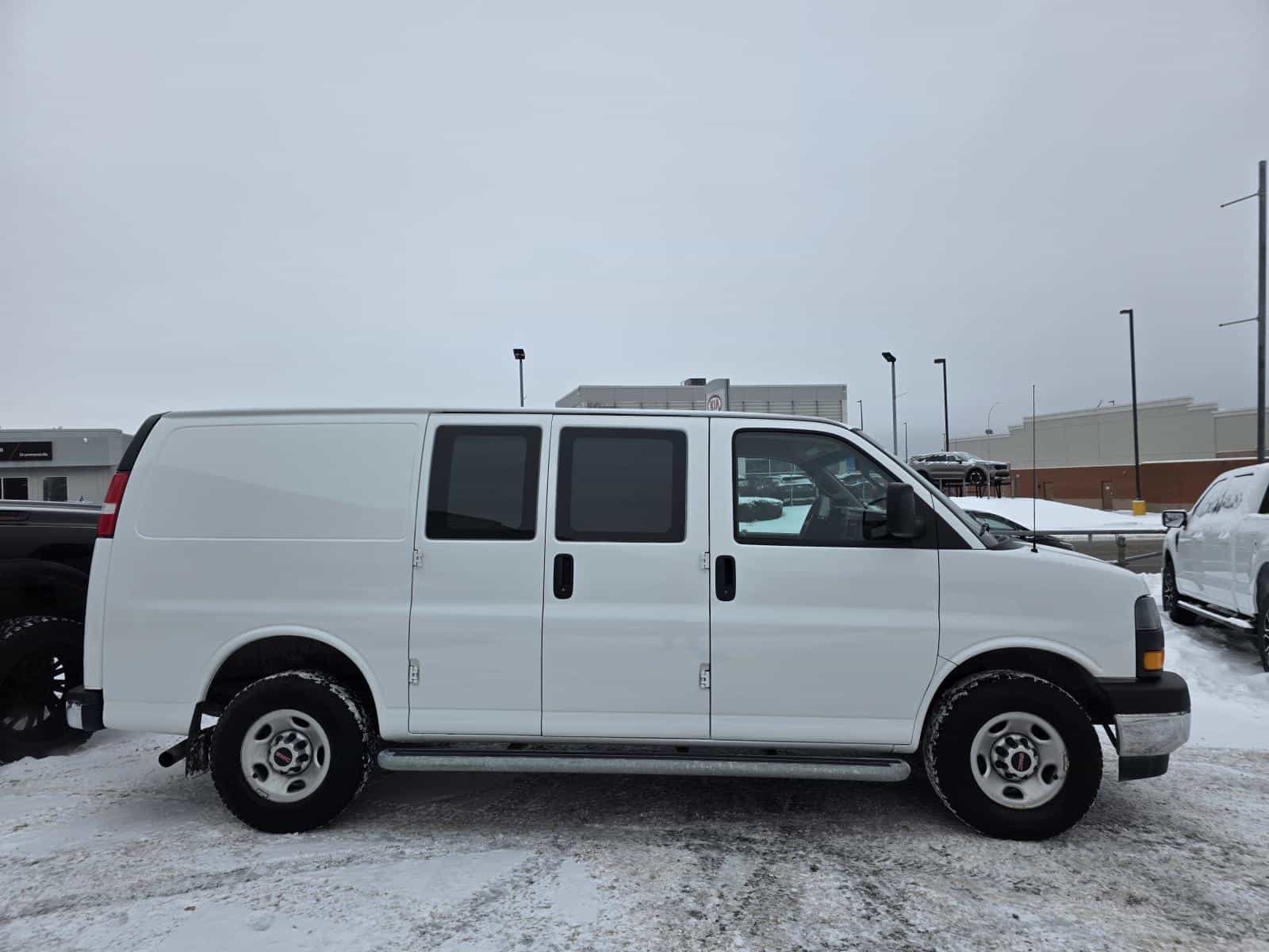 2023 GMC Savana Cargo 2500 - Image 6