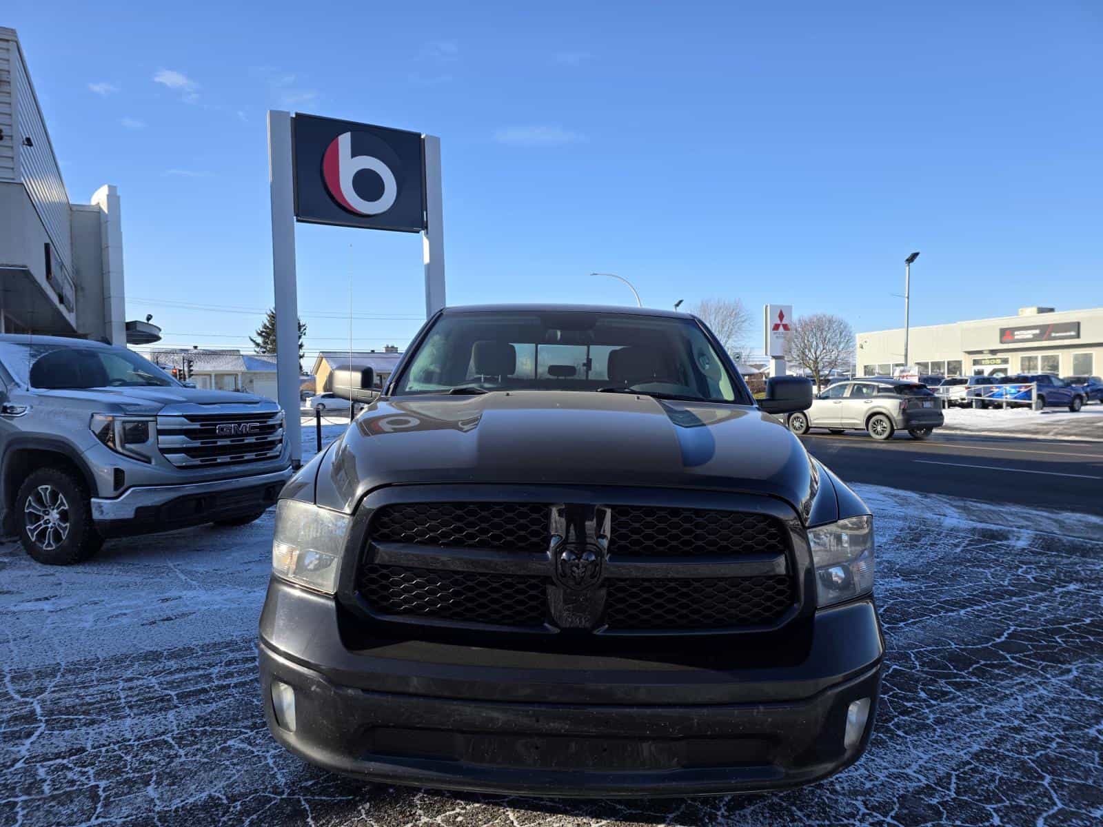 Image 3 RAM 1500 Classic SLT 2019