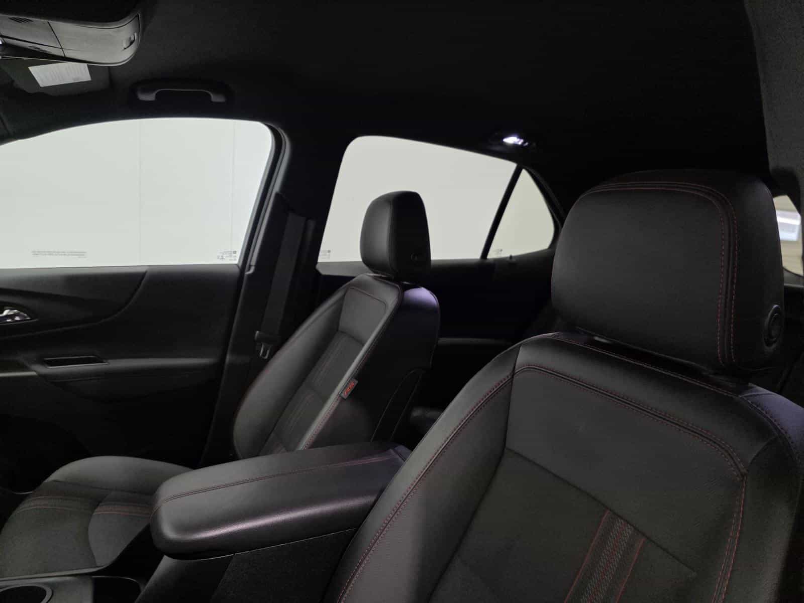 2022 Chevrolet Equinox RS - Image 17