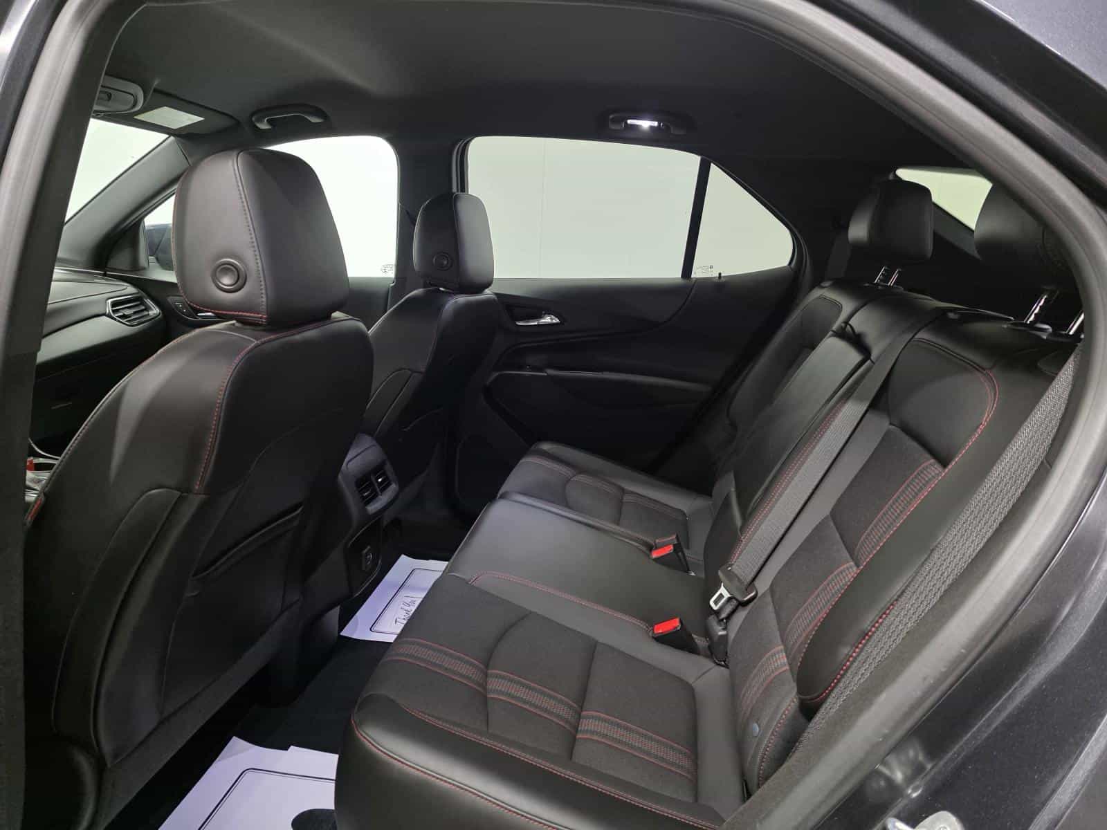 2022 Chevrolet Equinox RS - Image 20