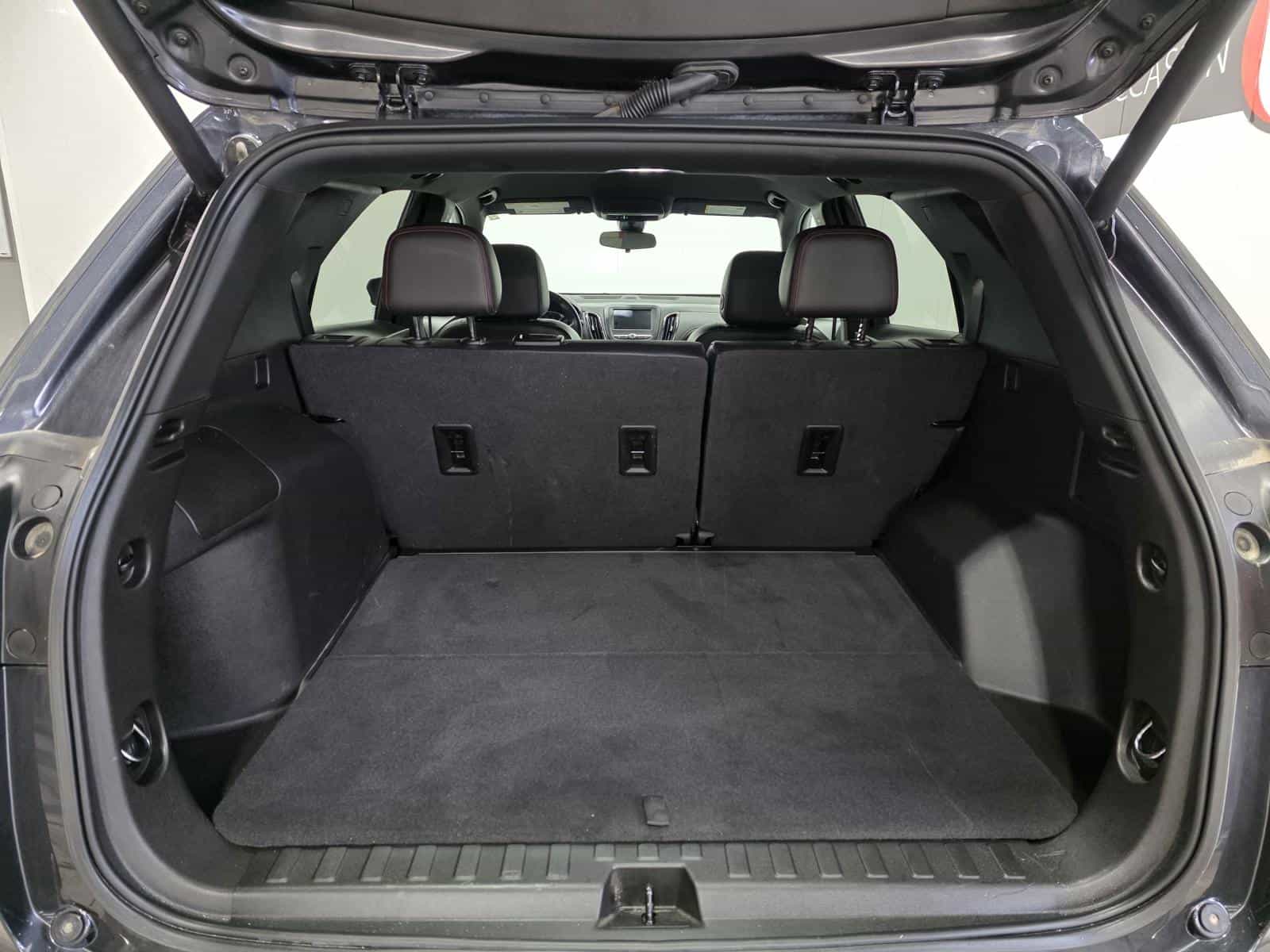 2022 Chevrolet Equinox RS - Image 9