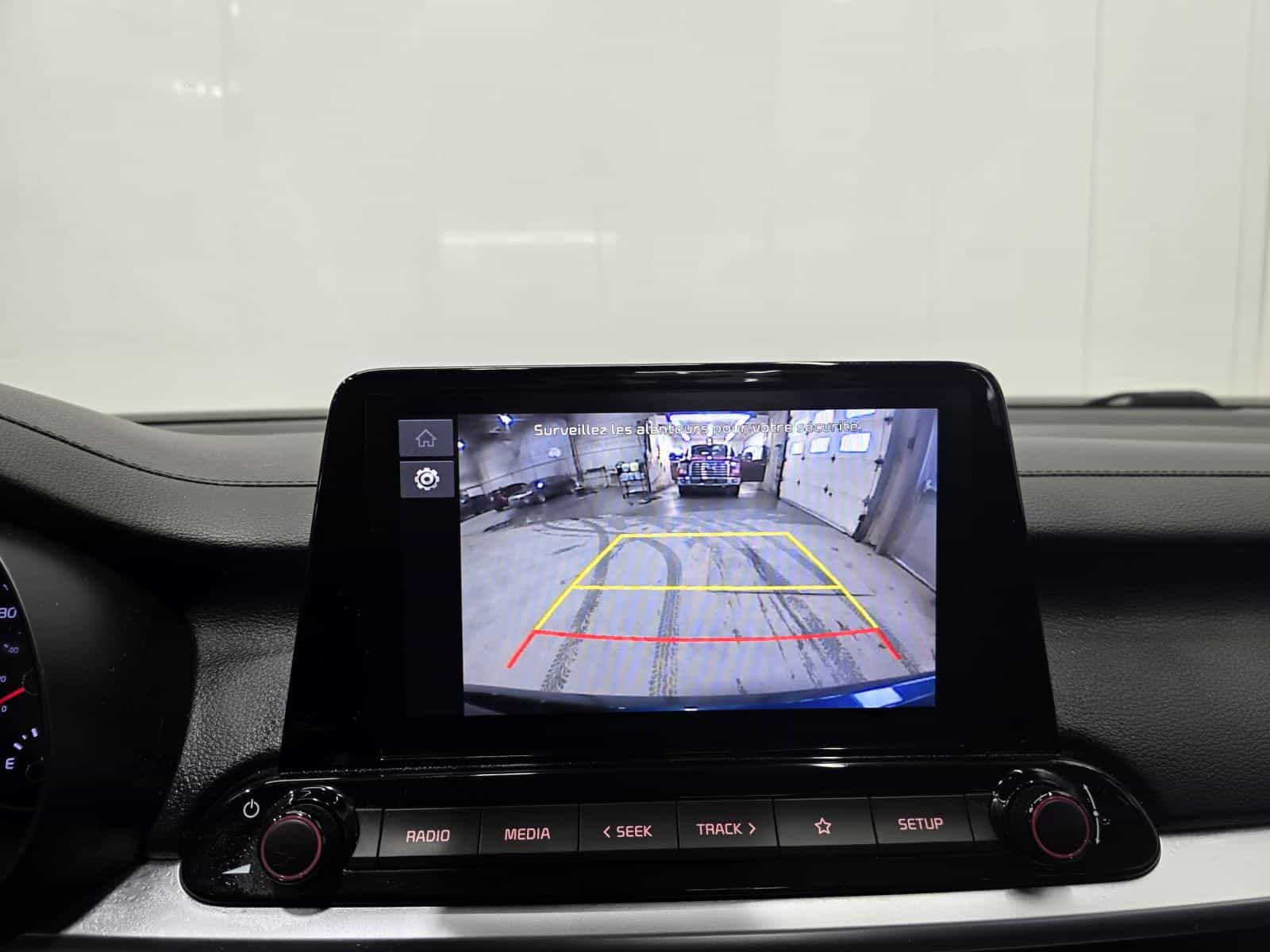 2022 Kia Forte LX - Image 11