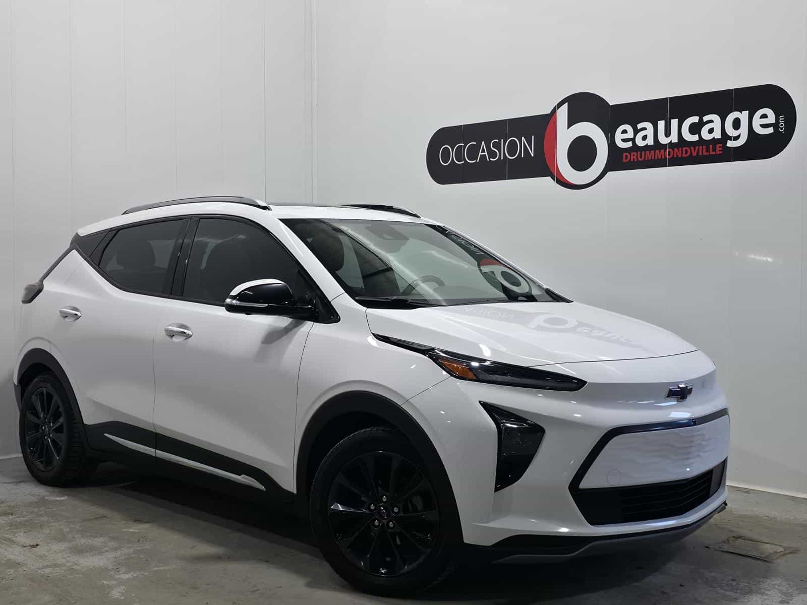 2022 Chevrolet Bolt EUV Premier - Image 1