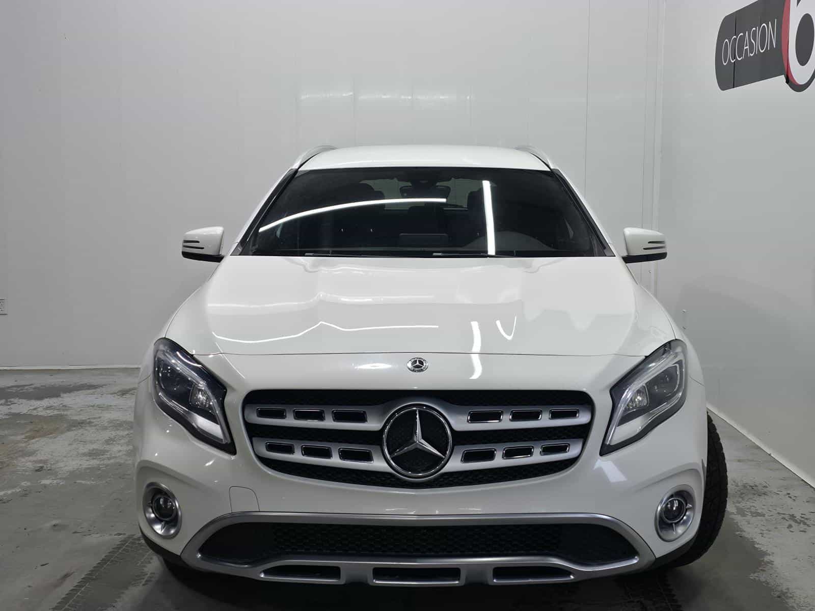 2018 Mercedes-Benz GLA-Class GLA250 - Image 3