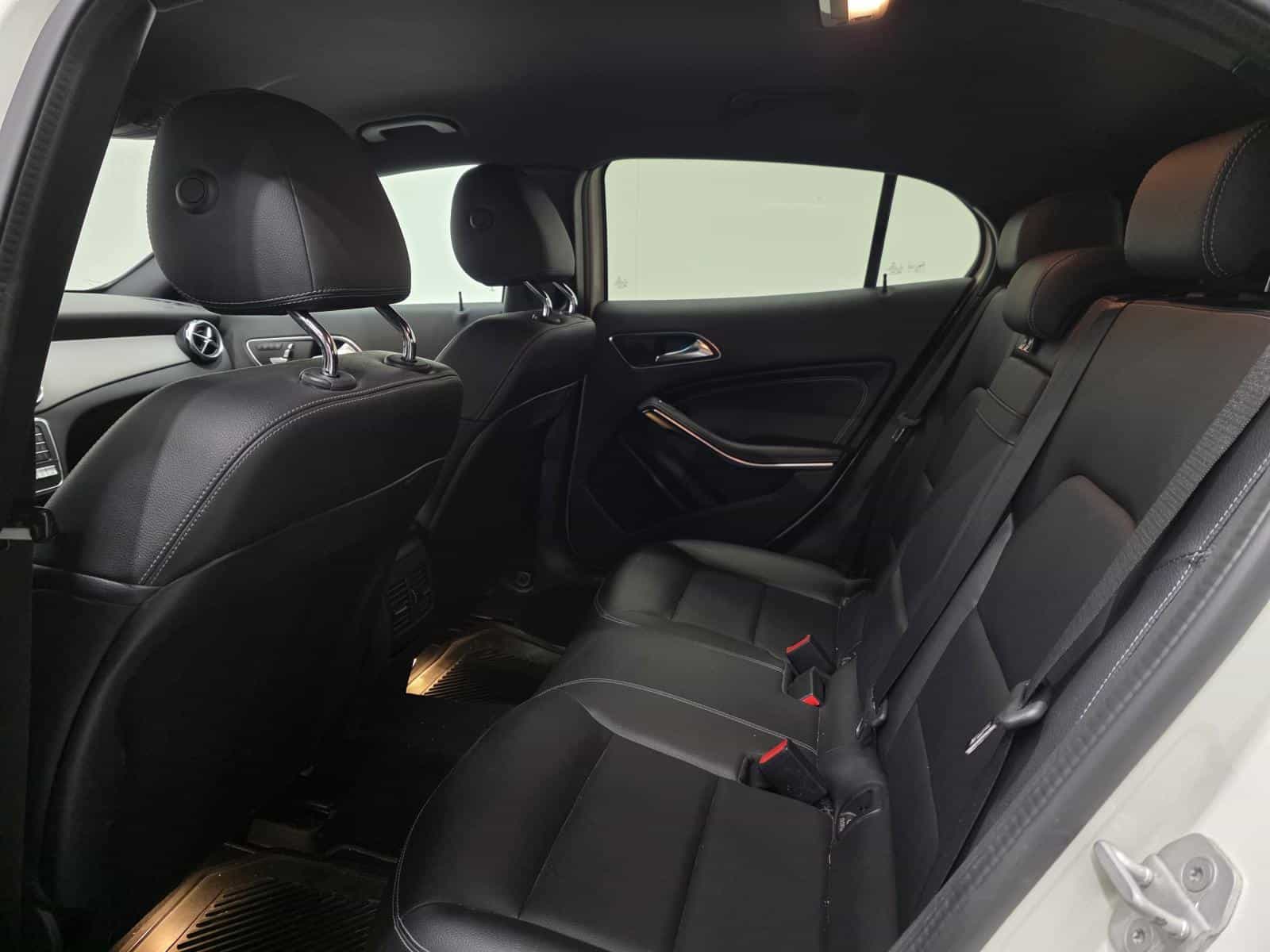 Image 19 Mercedes-Benz GLA-Class GLA250 2018