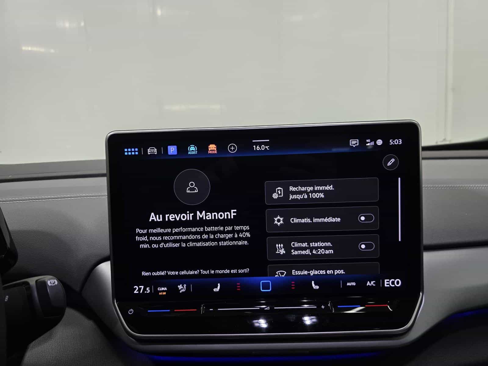 2024 Volkswagen ID.4 Pro - Image 9