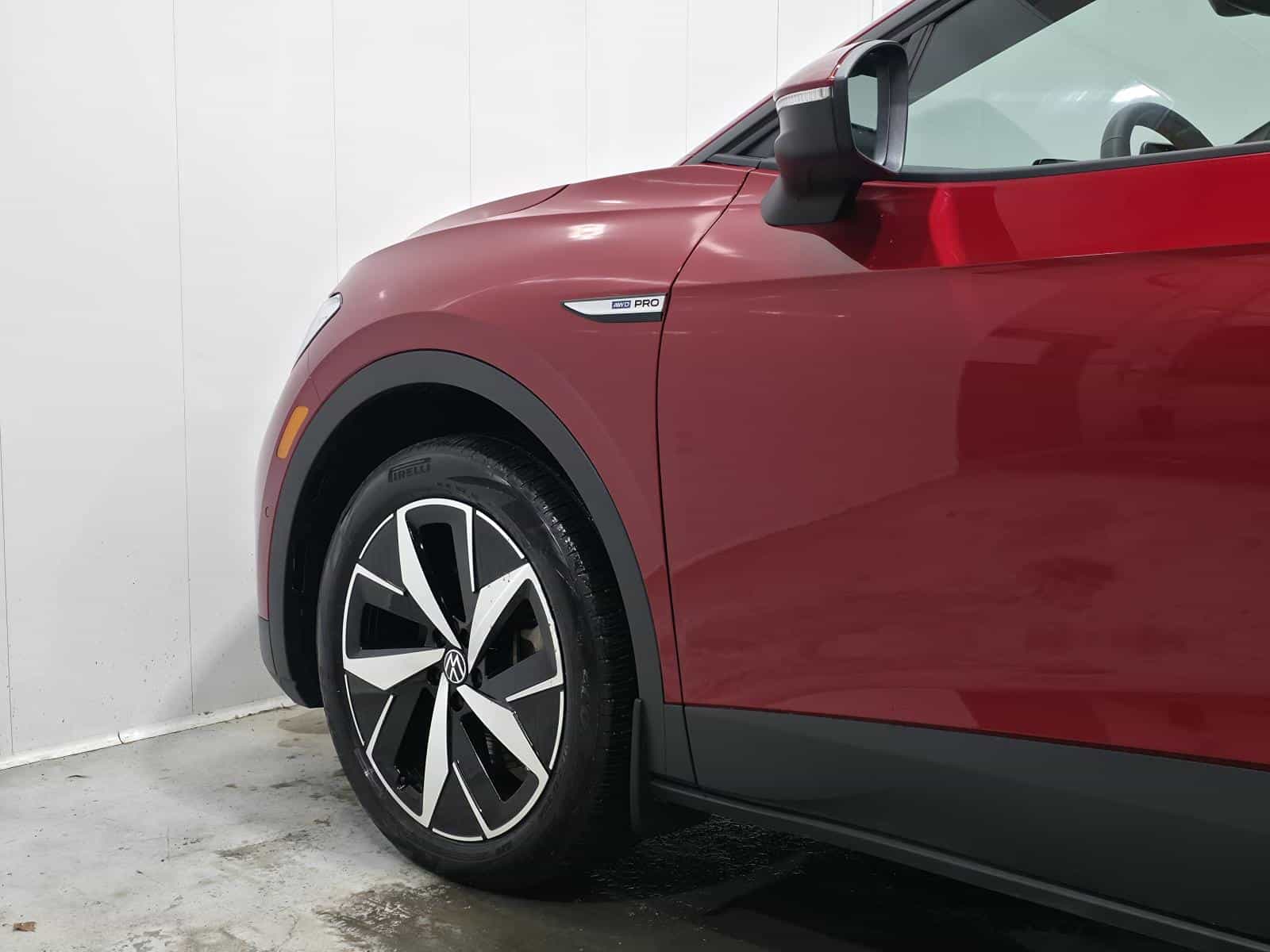 2024 Volkswagen ID.4 Pro - Image 3