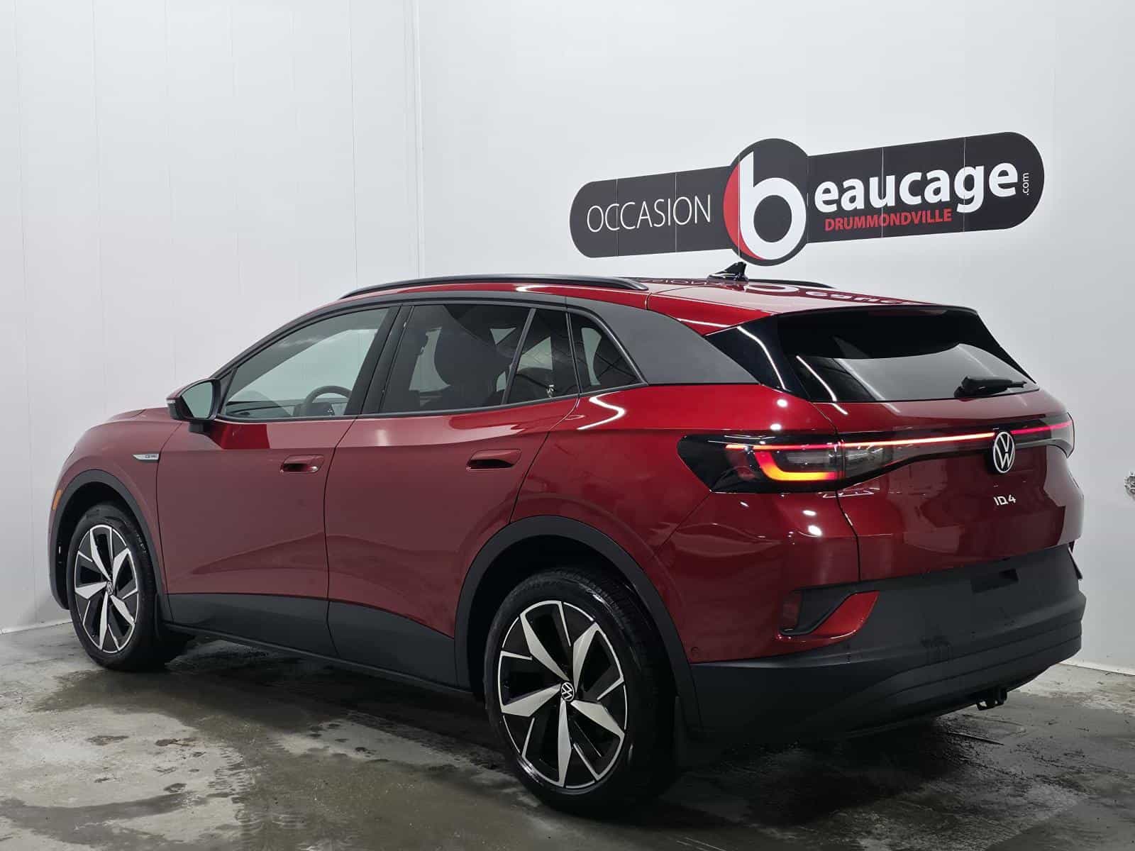 2024 Volkswagen ID.4 Pro - Image 5