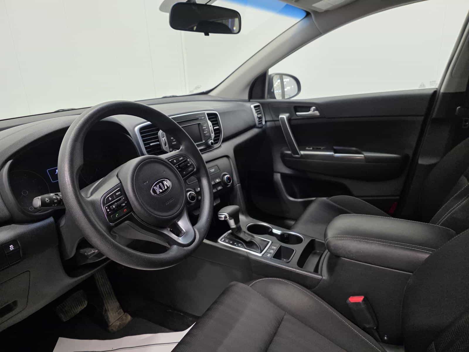 2017 Kia Sportage LX - Image 10