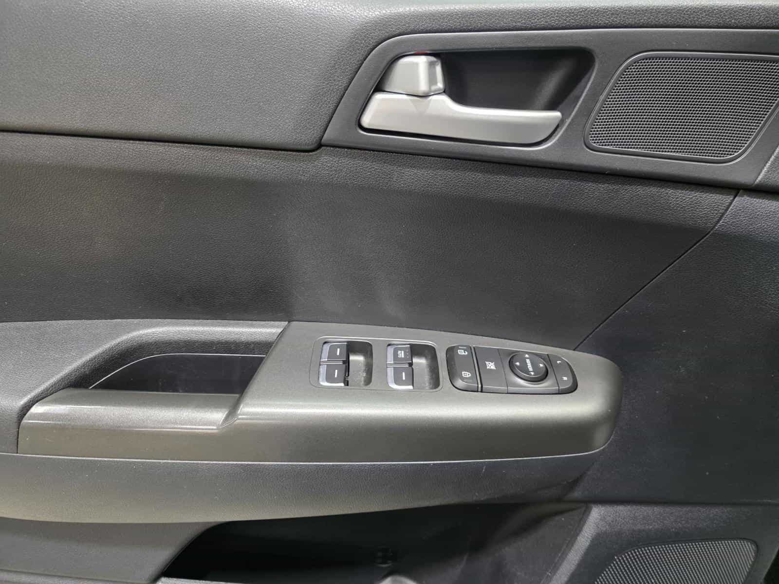 Image 12 Kia Sportage LX 2017