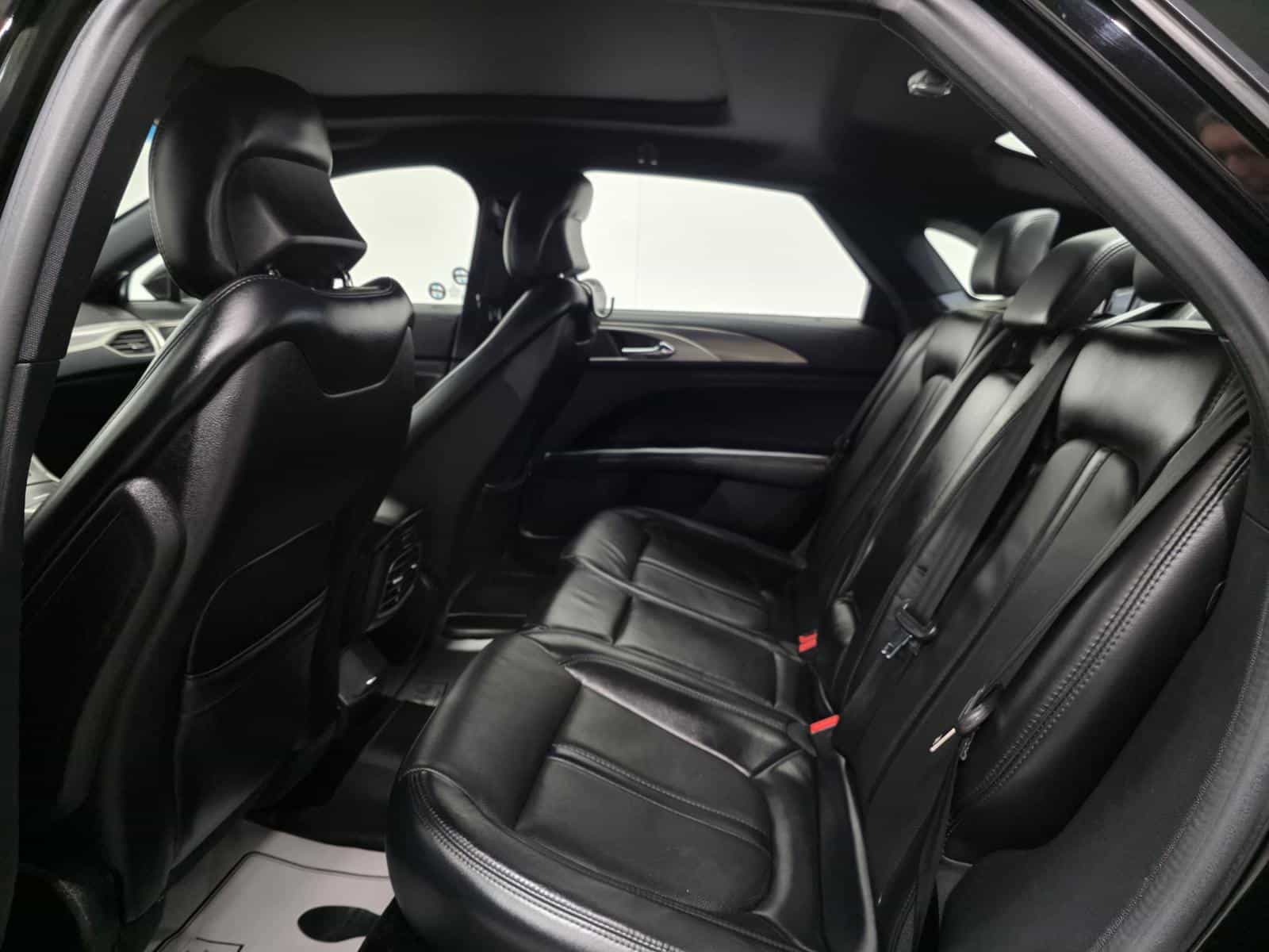 2017 Lincoln MKZ Reserve Hybrid - Image 21