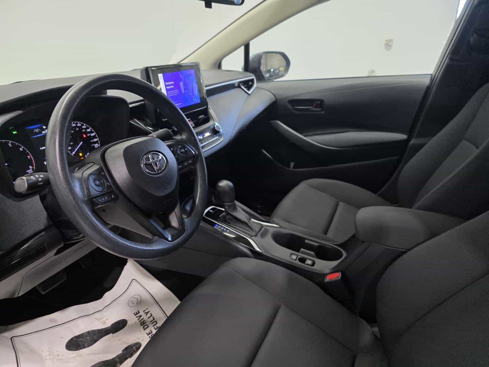 Image 13 Toyota Corolla LE 2023