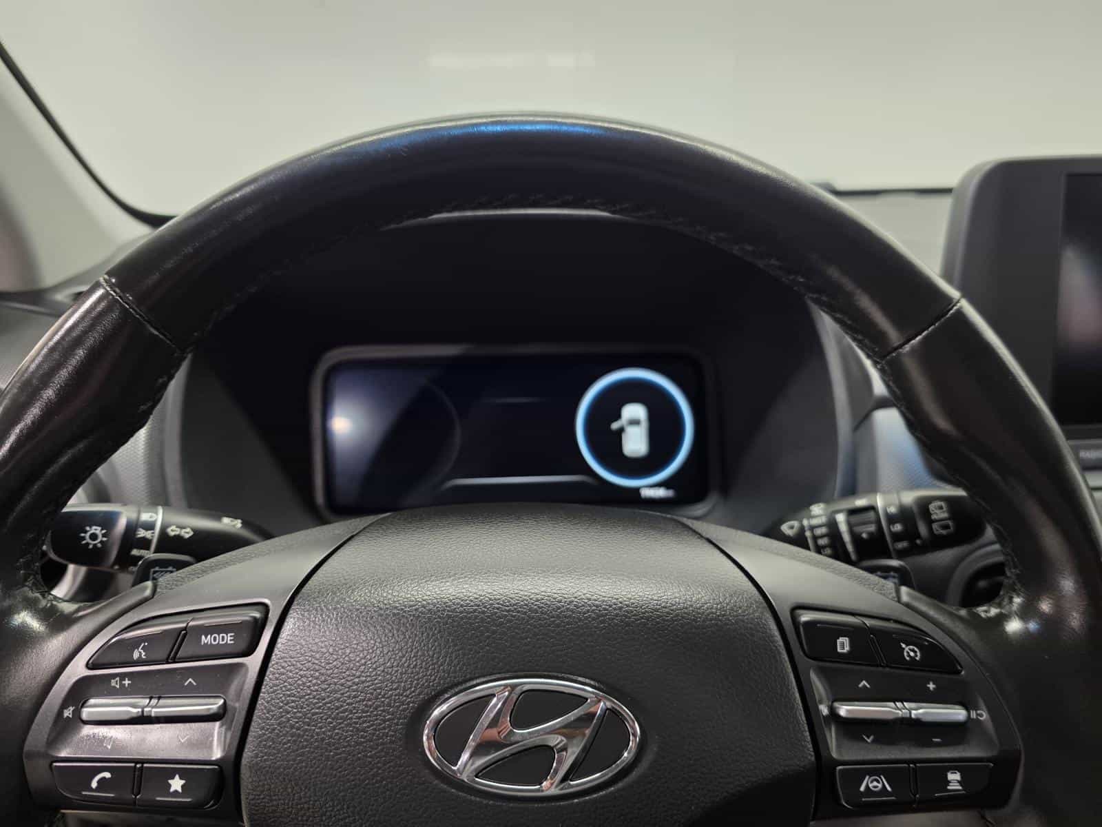 2022 Hyundai Kona EV Preferred - Image 8
