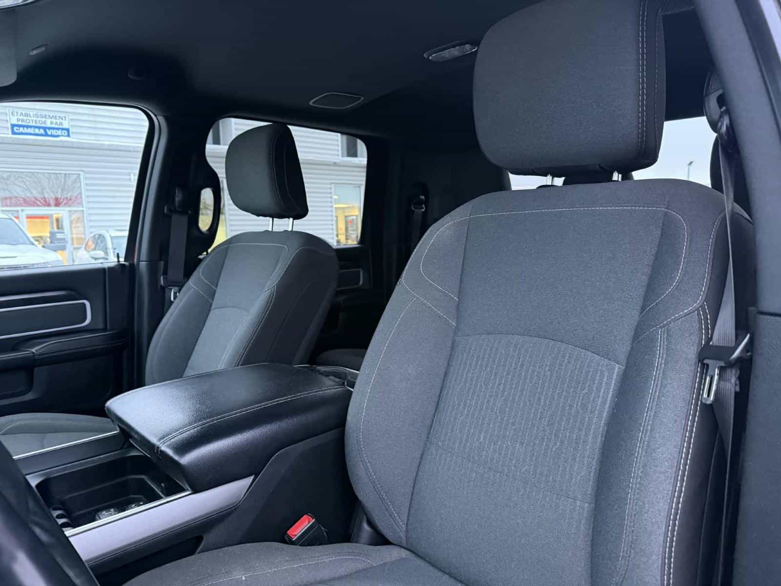 2023 RAM 2500 Big Horn - Image 16