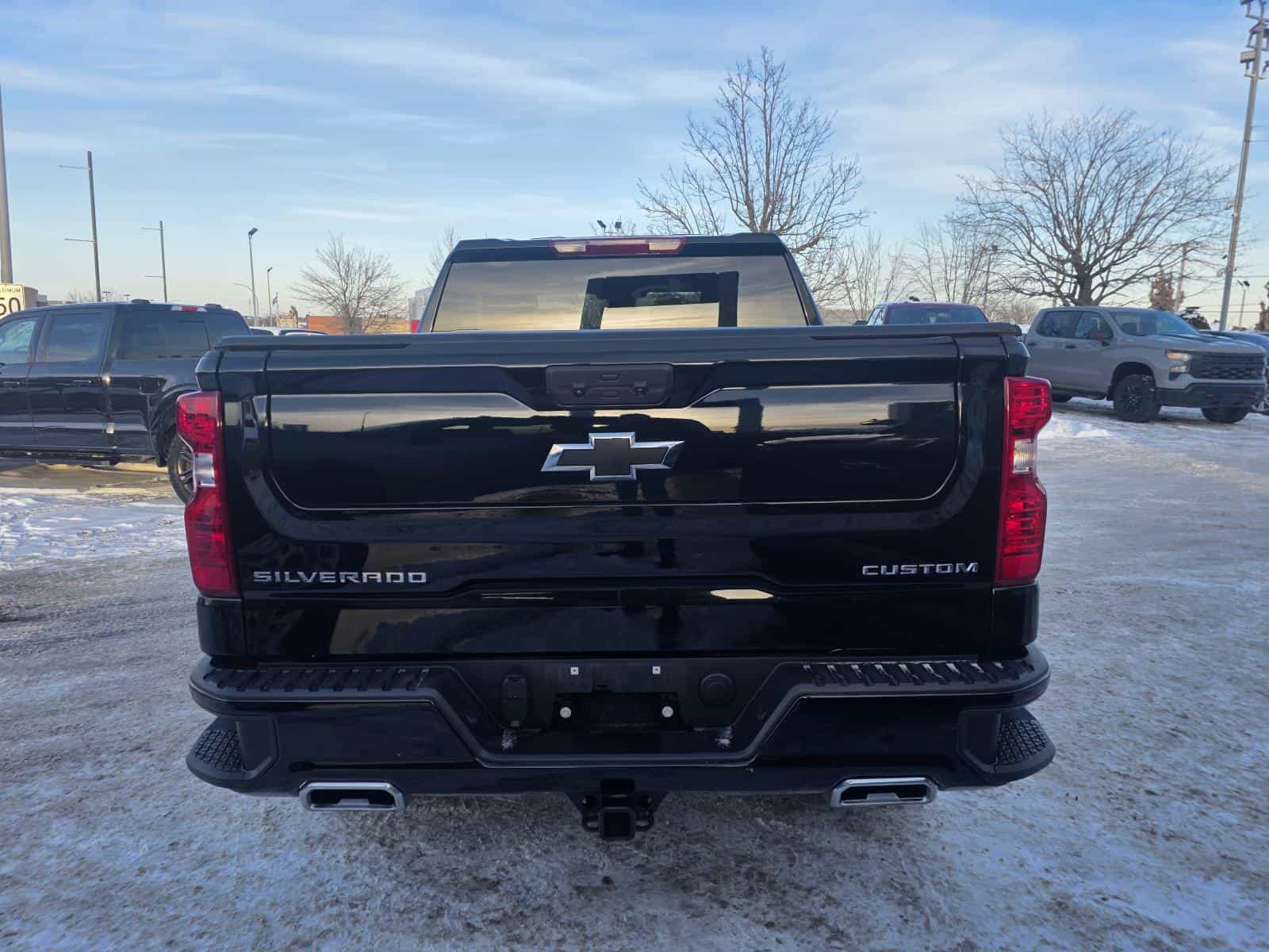 2024 Chevrolet Silverado 1500 Custom Trail Boss - Image 11