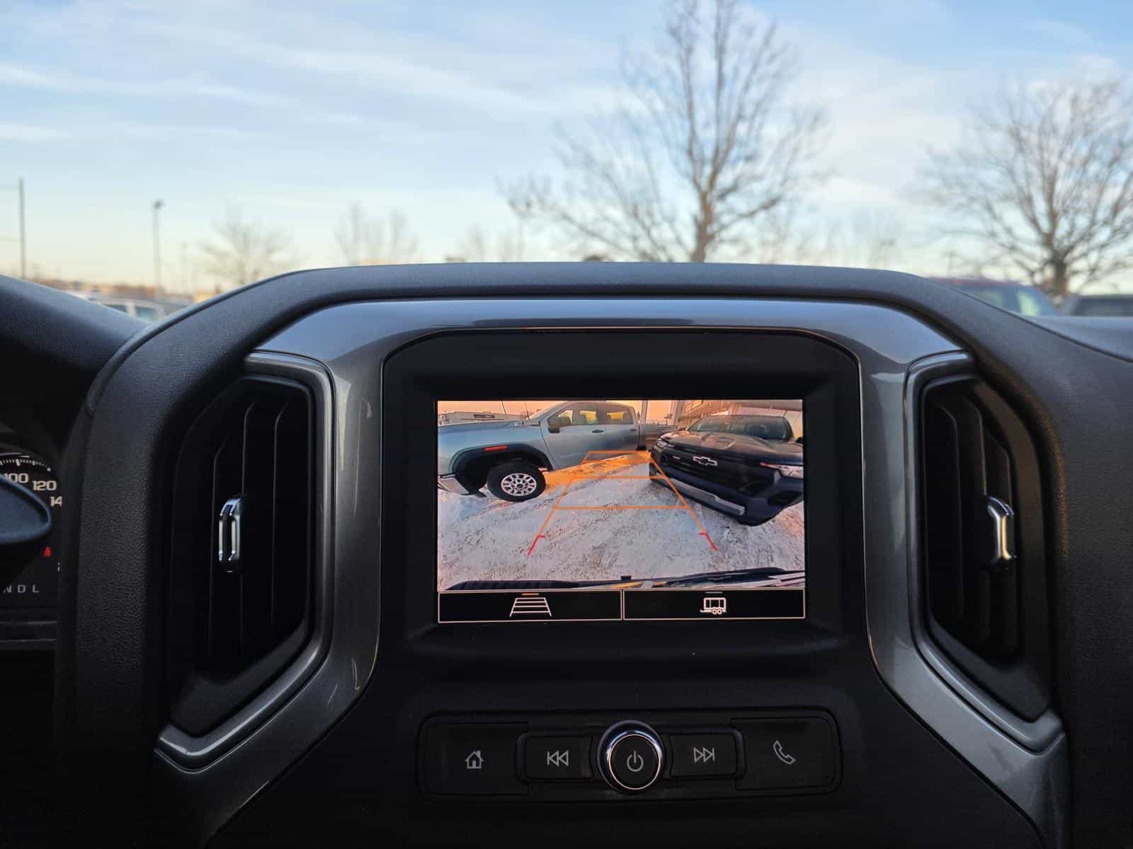 2024 Chevrolet Silverado 1500 Custom Trail Boss - Image 23