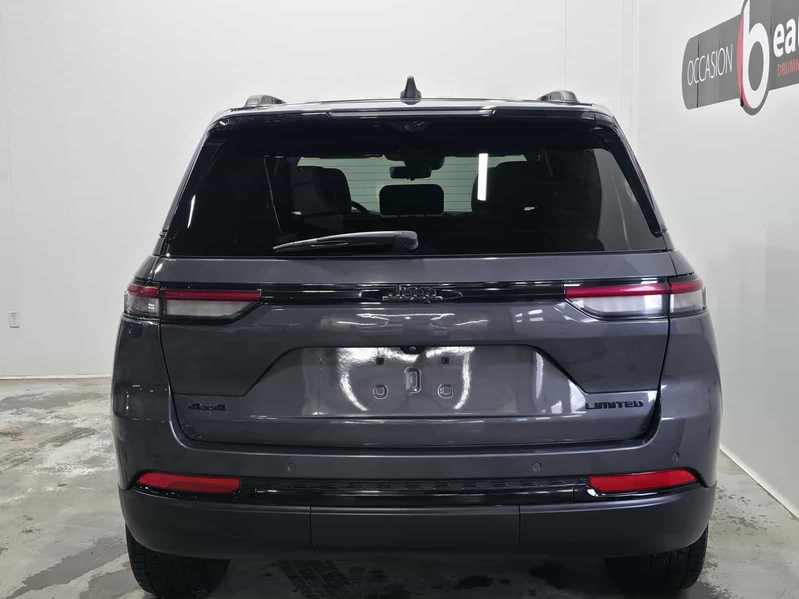 2024 Jeep Grand Cherokee Limited - Image 9