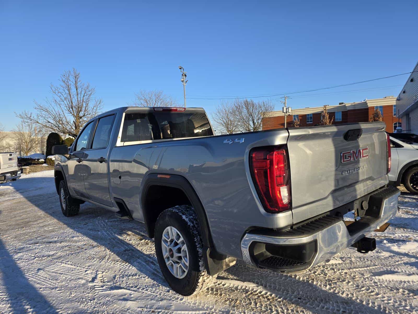 2024 GMC Sierra 2500 Pro - Image 4