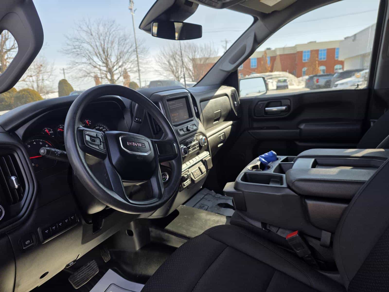 2024 GMC Sierra 2500 Pro - Image 21