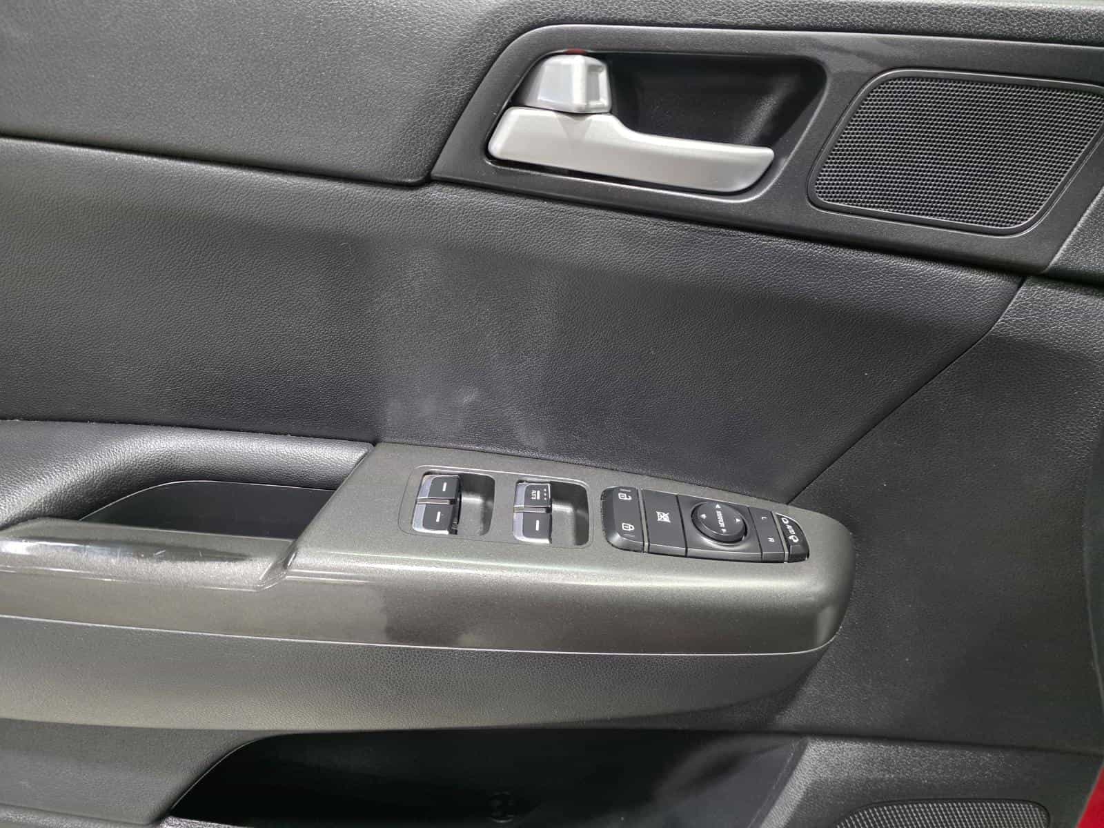 2018 Kia Sportage EX - Image 22