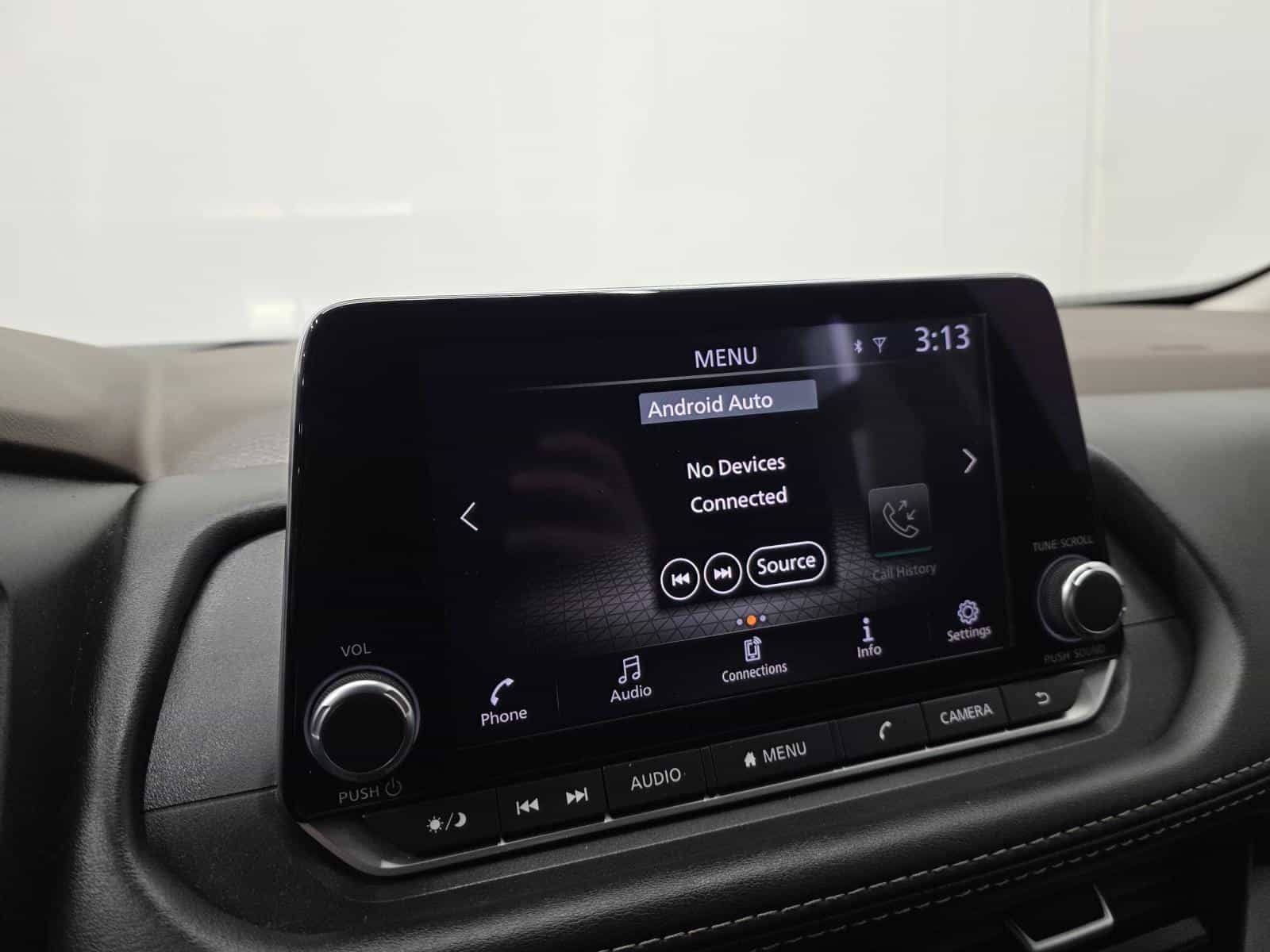 2023 Nissan Rogue S - Image 8