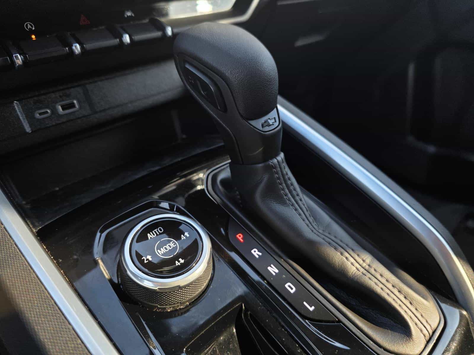 2023 Chevrolet Colorado Trail Boss - Image 13