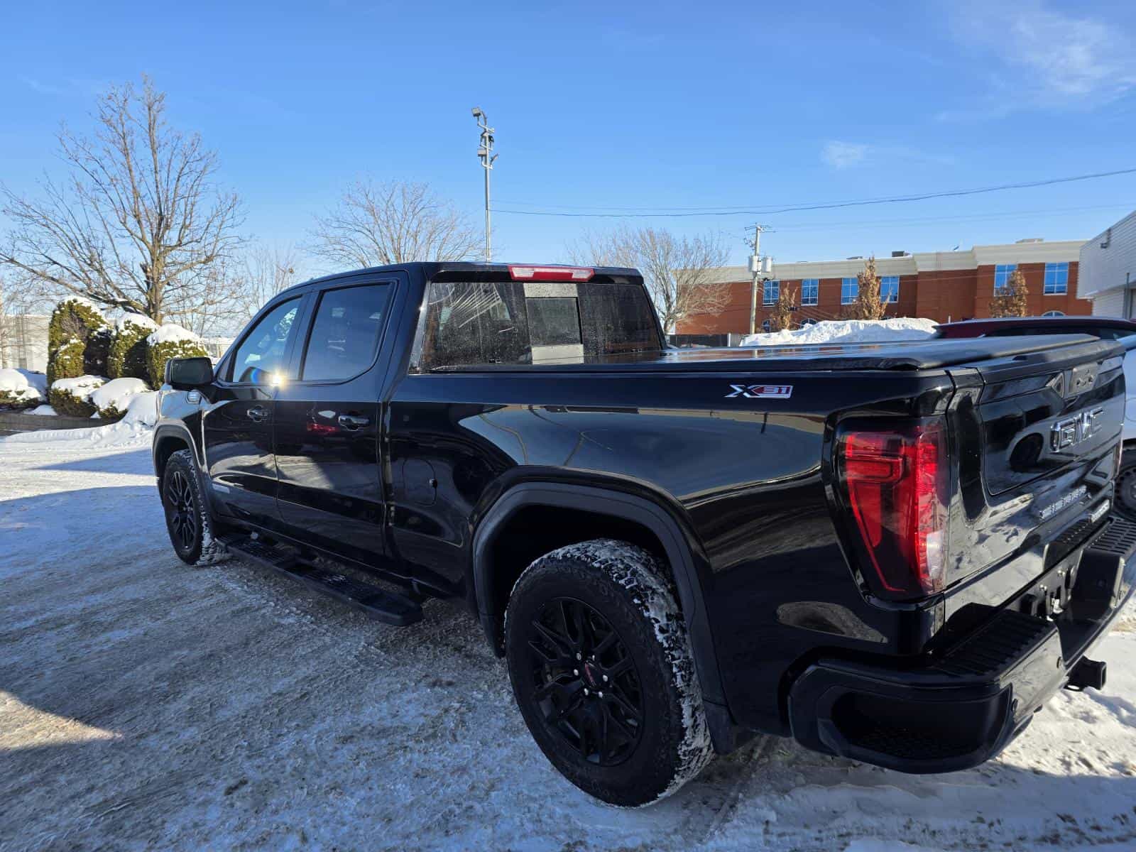 2024 GMC Sierra 1500 Elevation - Image 3