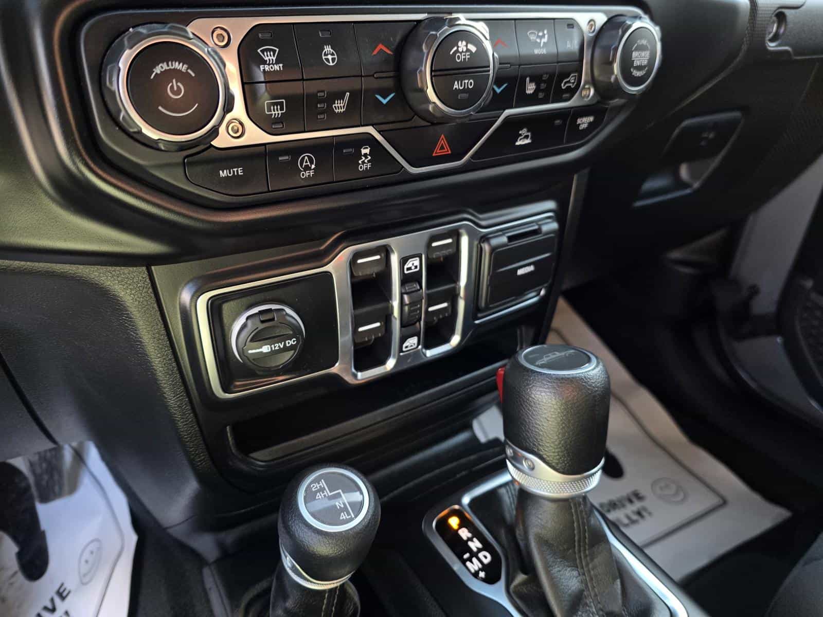 2022 Jeep Gladiator Altitude - Image 10