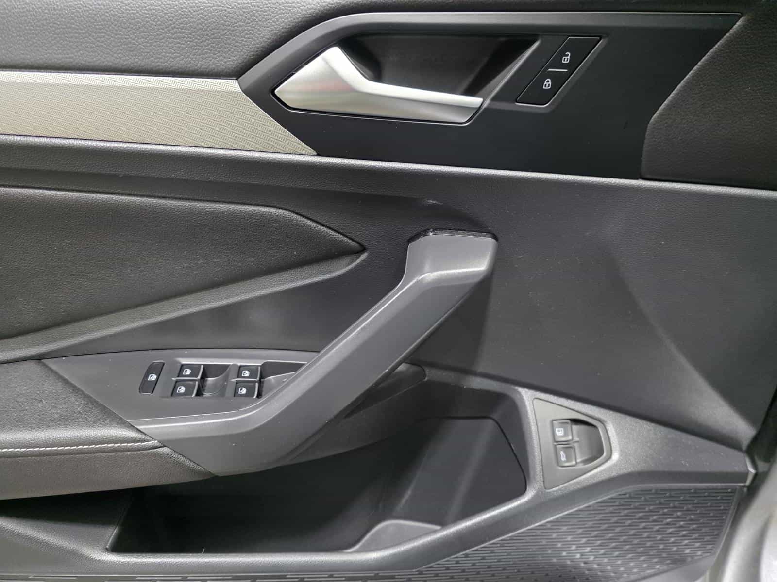 2023 Volkswagen Jetta Trendline - Image 18