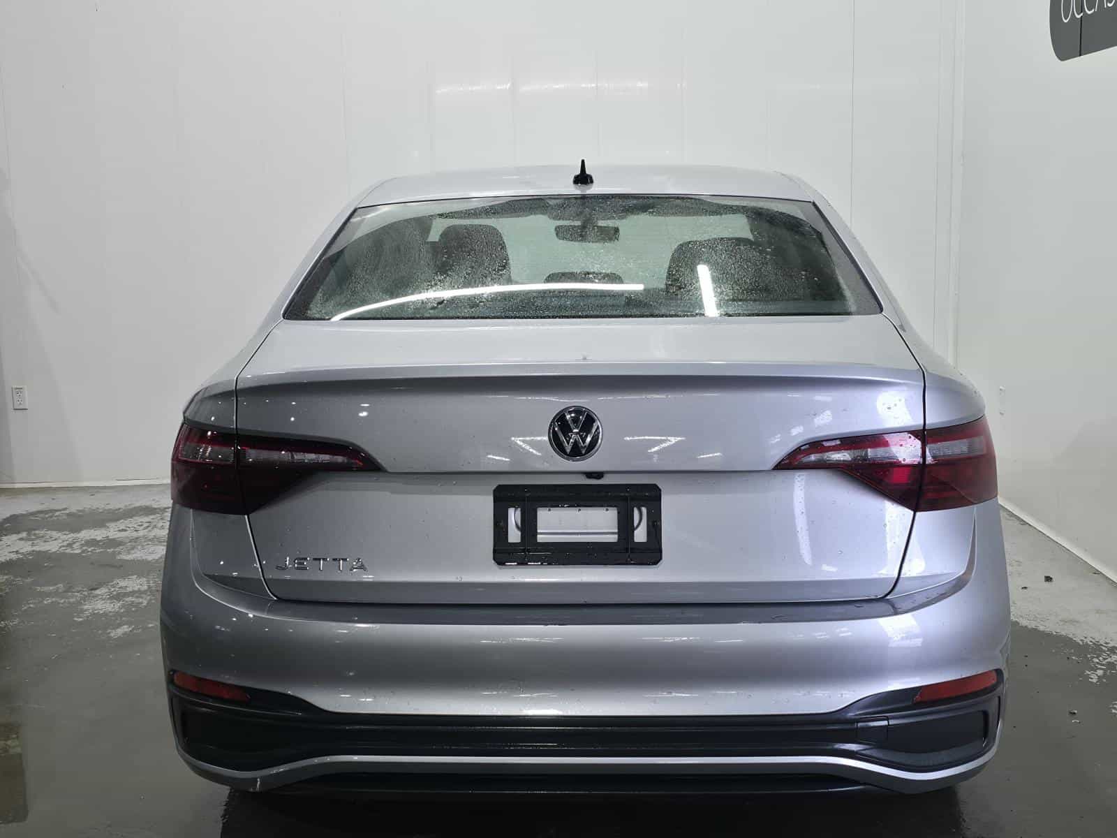 2023 Volkswagen Jetta Trendline - Image 6