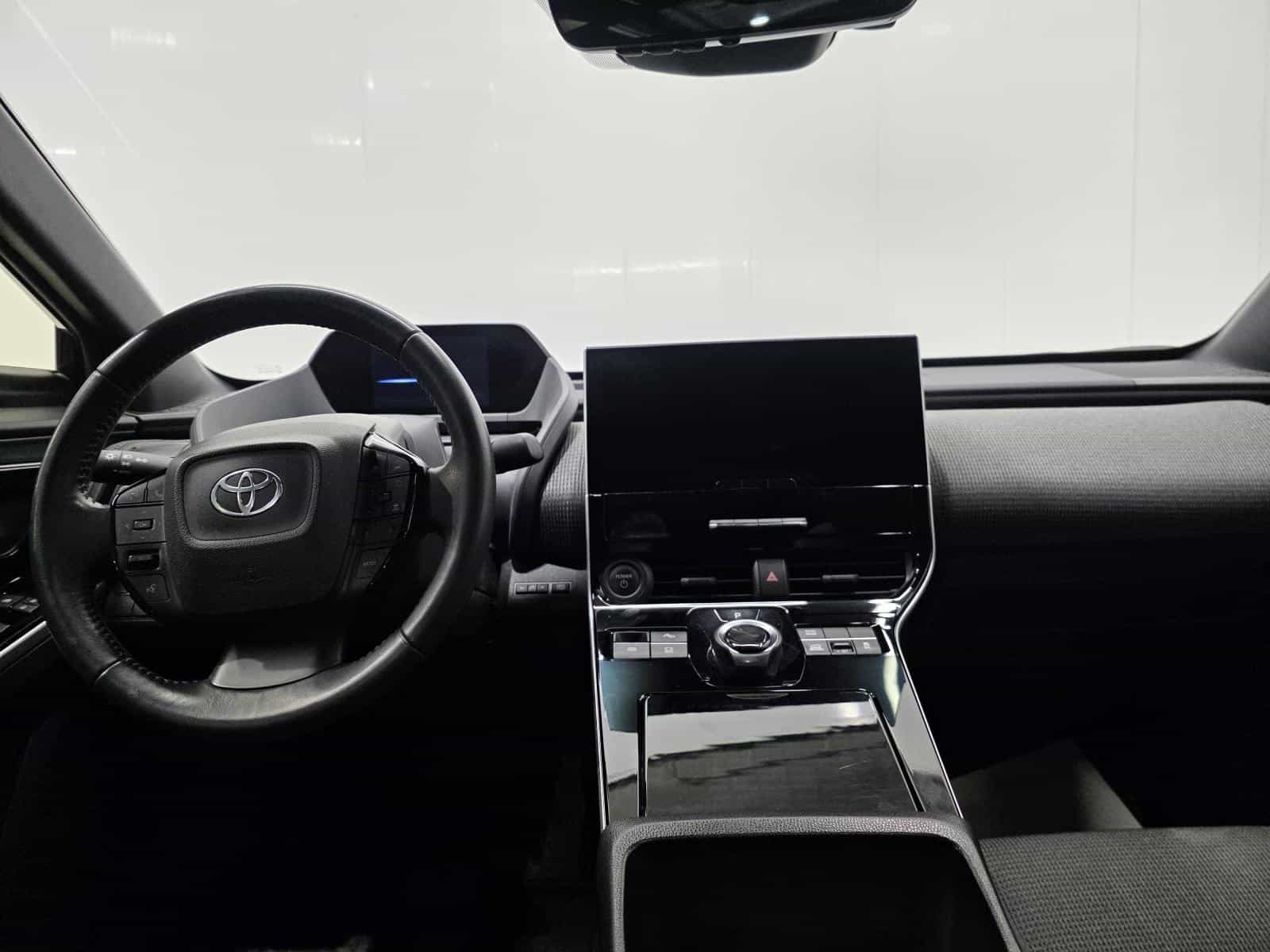 Image 10 Toyota BZ4X XLE 2023