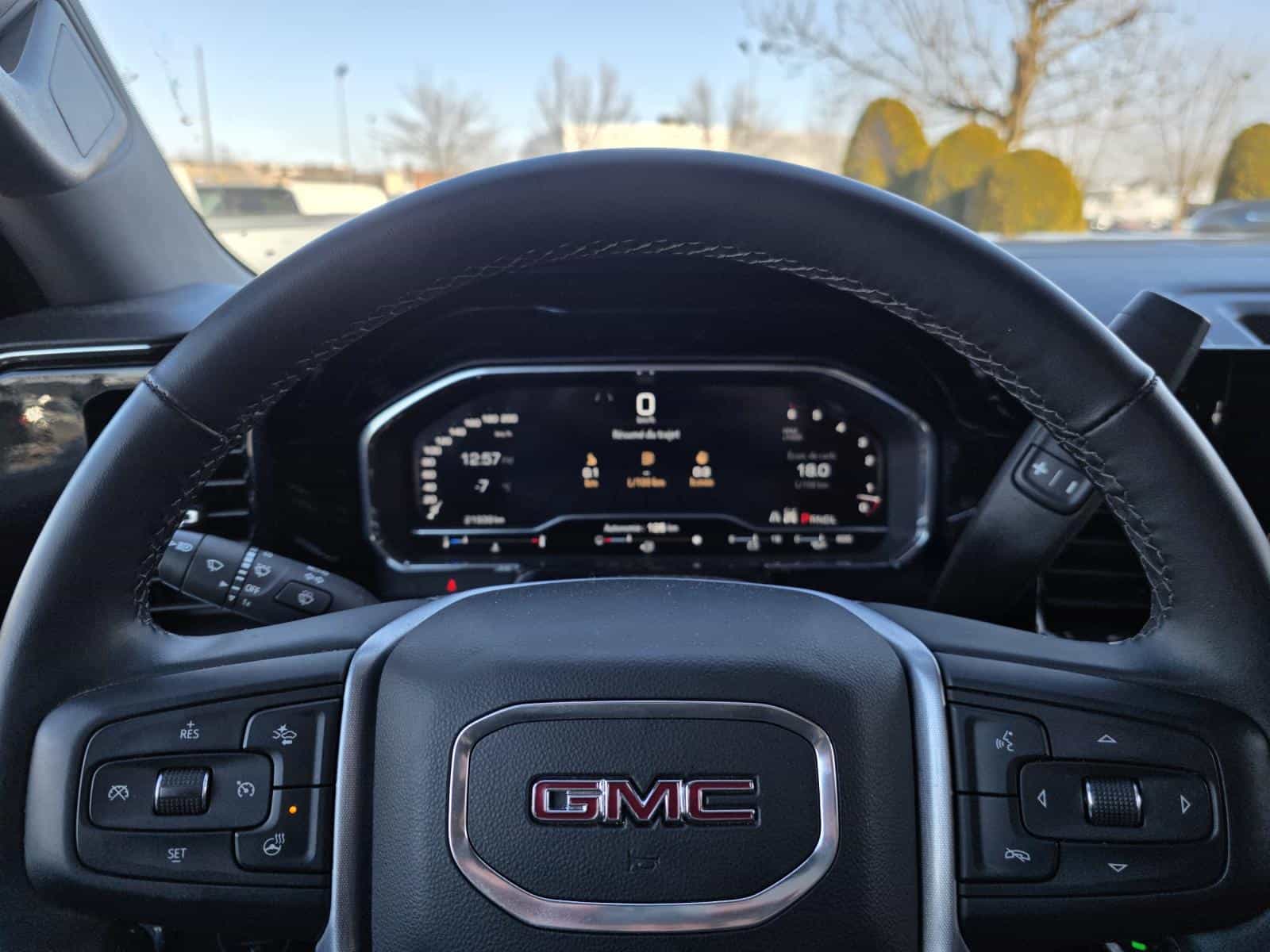 2024 GMC Sierra 1500 Elevation - Image 10