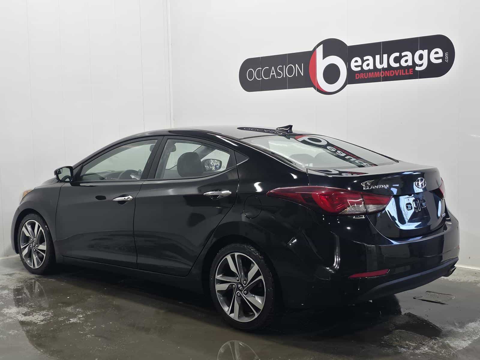 2016 Hyundai Elantra Limited - Image 6