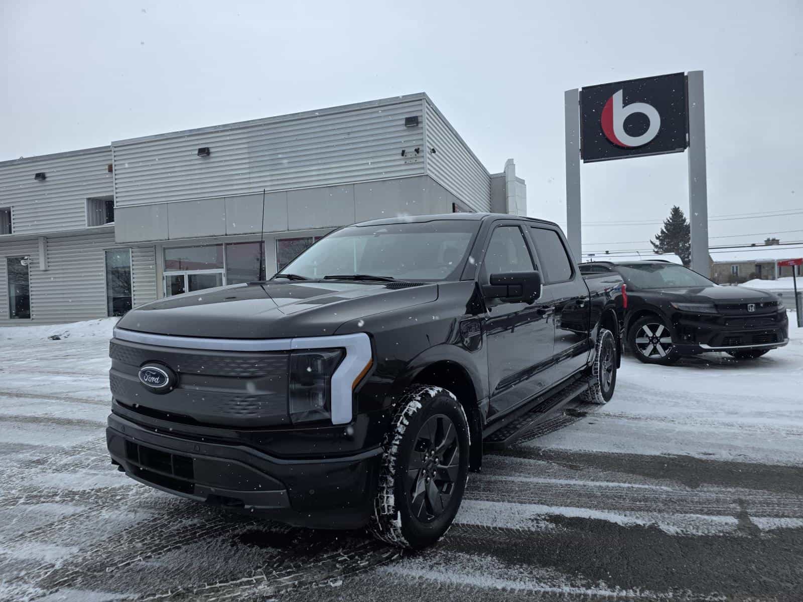 2023 Ford F150 Lightning XLT - Image 1