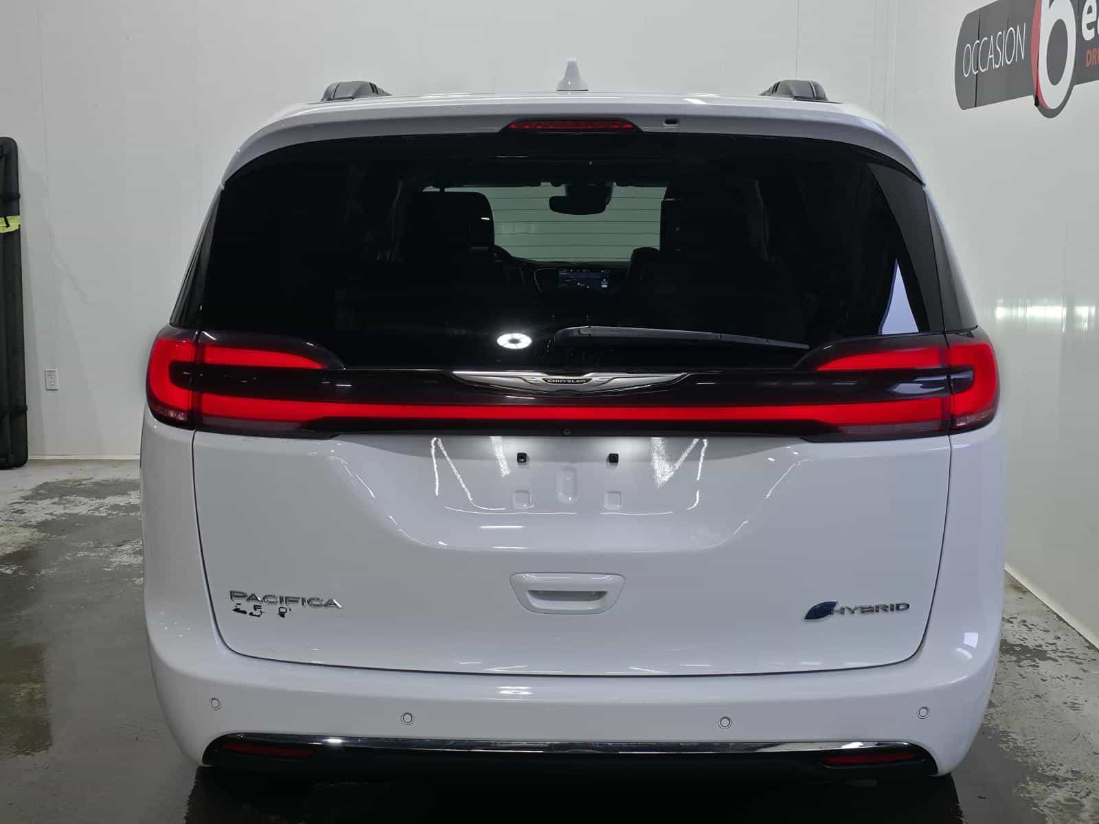 Image 10 Chrysler Pacifica Hybrid Limited 2022