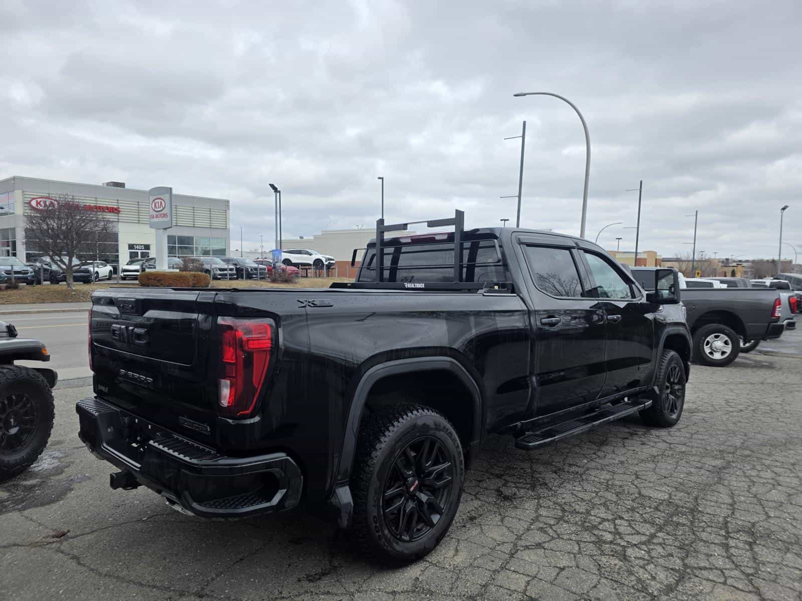 Image 9 GMC Sierra 1500 Elevation 2024